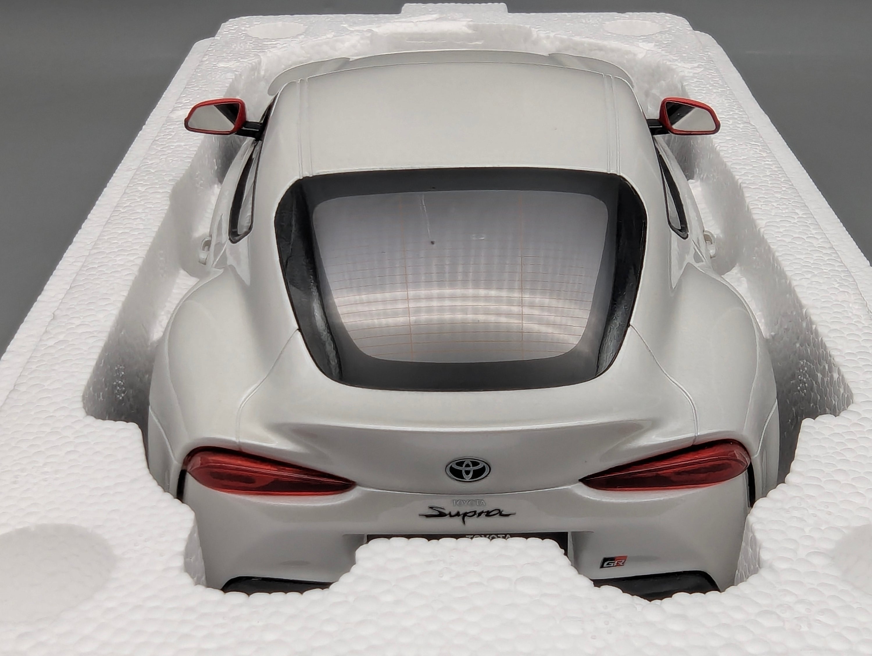 Model Cars 1:43 Minichamps Mercedes Benz SL65 AMG Black Series Silver with original packaging
