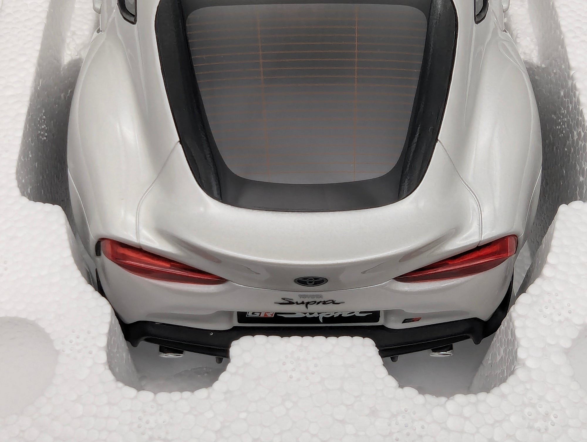 Model Cars 1:43 Minichamps Mercedes Benz SL65 AMG Black Series Silver with original packaging