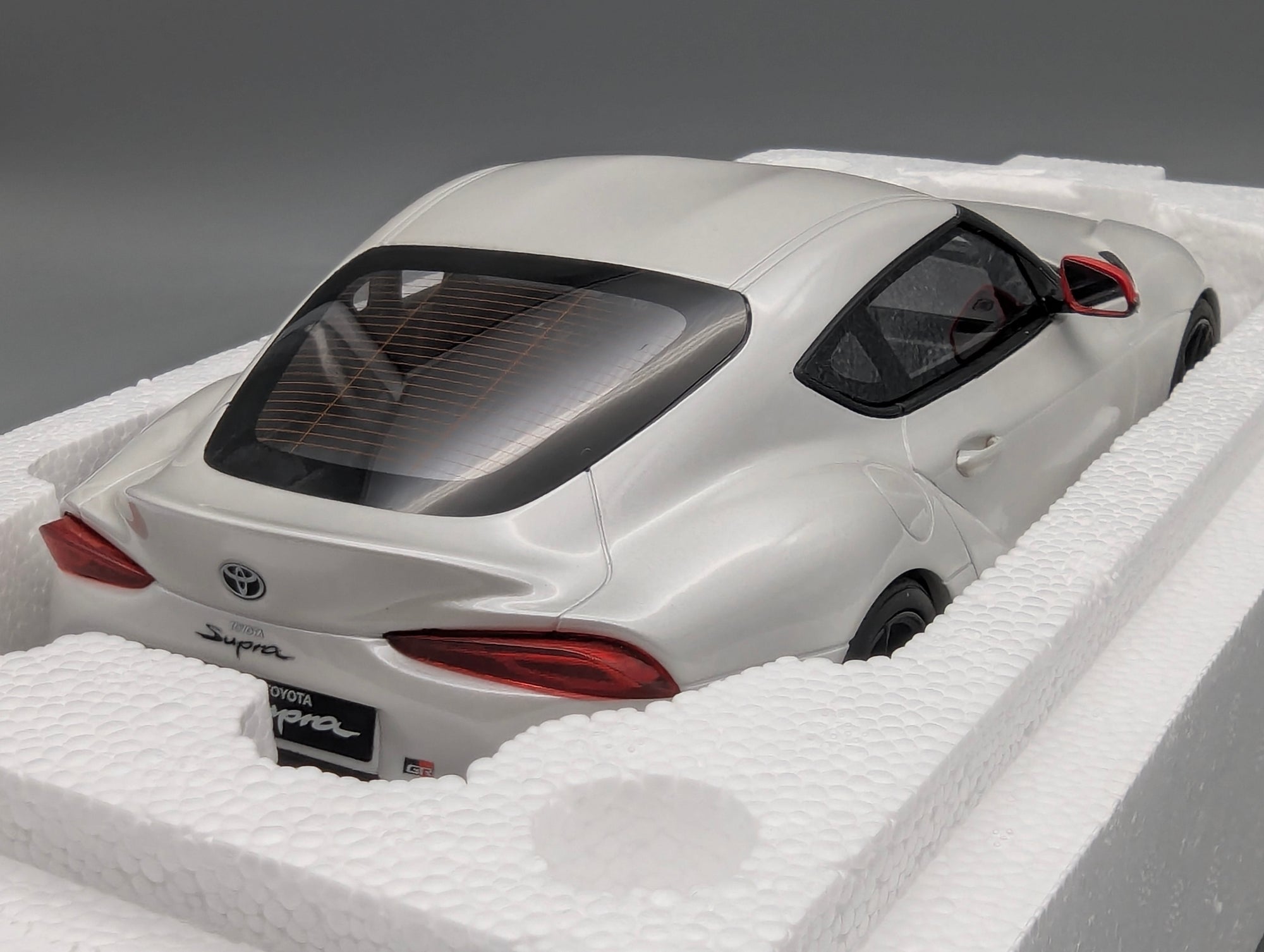 Model Cars 1:43 Minichamps Mercedes Benz SL65 AMG Black Series Silver with original packaging