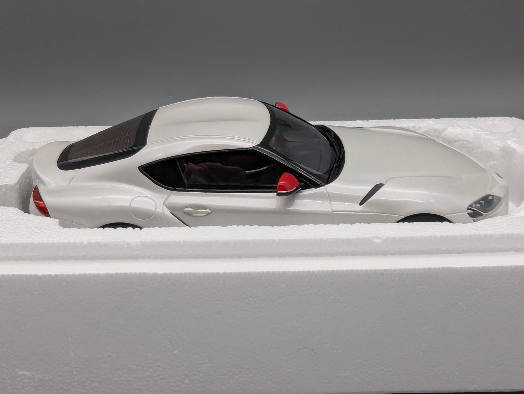 Model Cars 1:43 Minichamps Mercedes Benz SL65 AMG Black Series Silver with original packaging