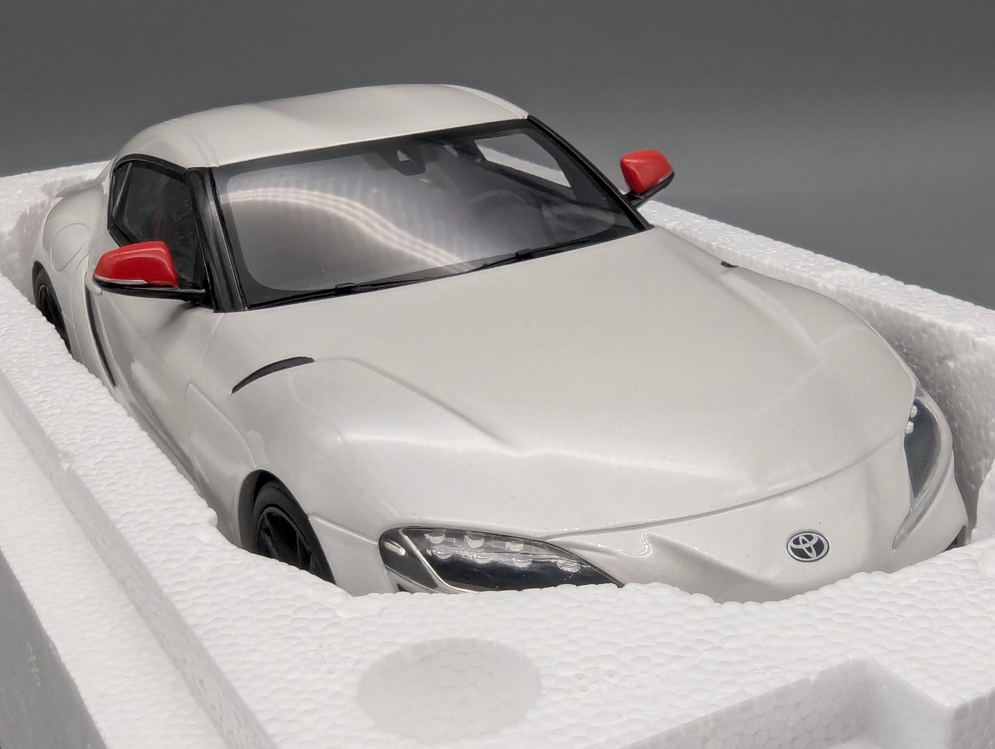Model Cars 1:43 Minichamps Mercedes Benz SL65 AMG Black Series Silver with original packaging