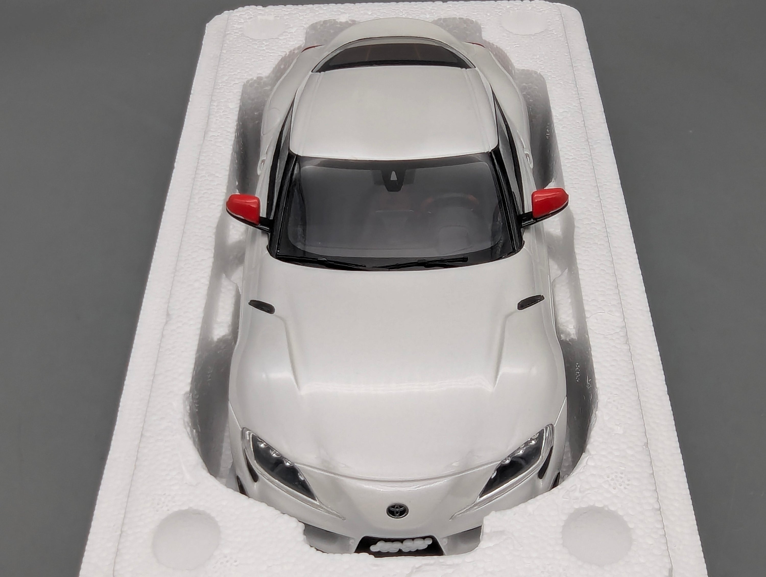 Model Cars 1:43 Minichamps Mercedes Benz SL65 AMG Black Series Silver with original packaging