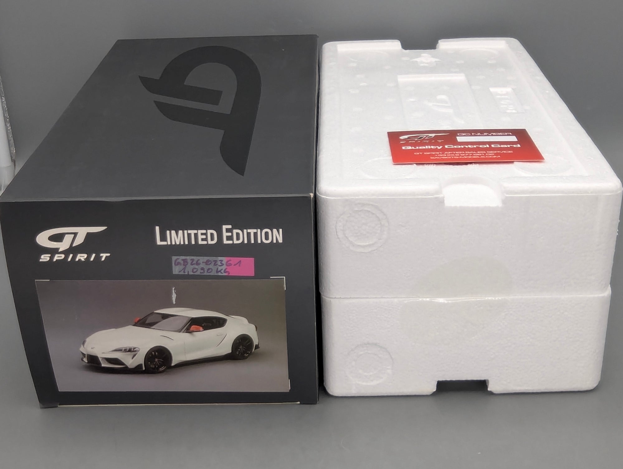 Model Cars 1:43 Minichamps Mercedes Benz SL65 AMG Black Series Silver with original packaging