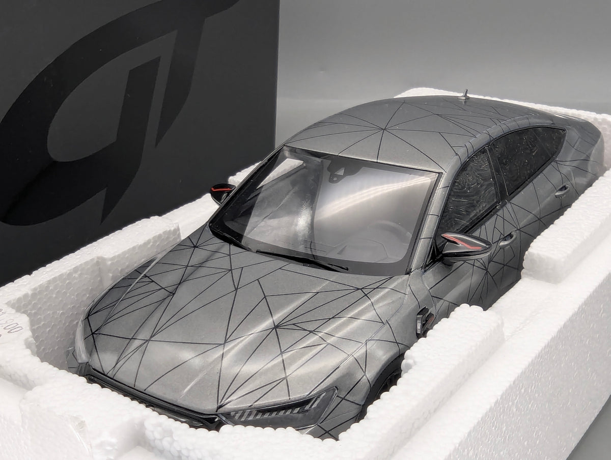 Model Cars 1:43 Minichamps Mercedes Benz SL65 AMG Black Series Silver with original packaging