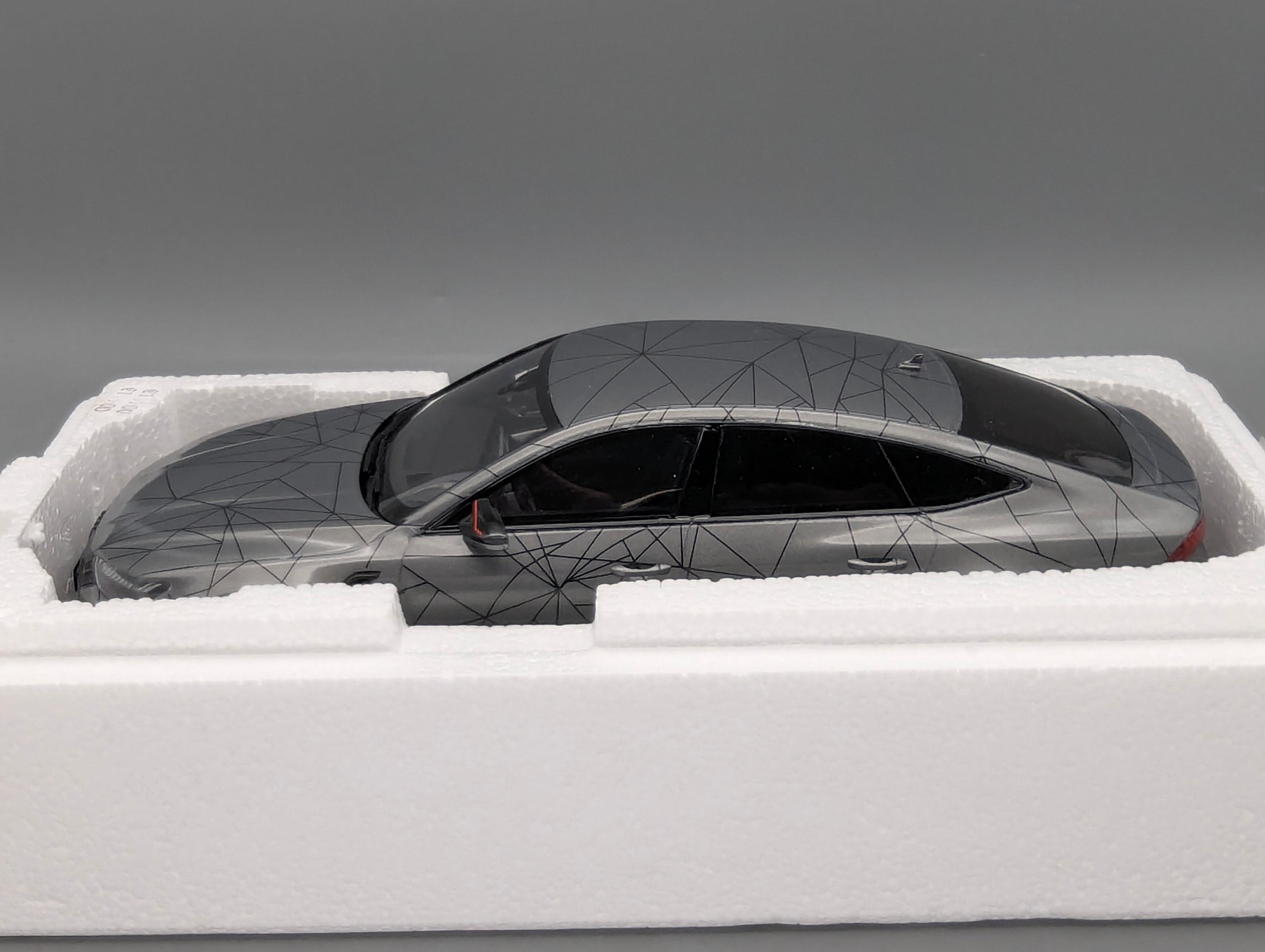 Coches en miniatura 1:43 Minichamps Mercedes Benz SL65 AMG Black Series Plata con embalaje original