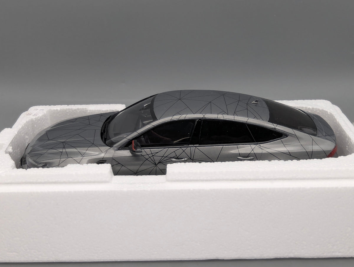 Model Cars 1:43 Minichamps Mercedes Benz SL65 AMG Black Series Silver with original packaging