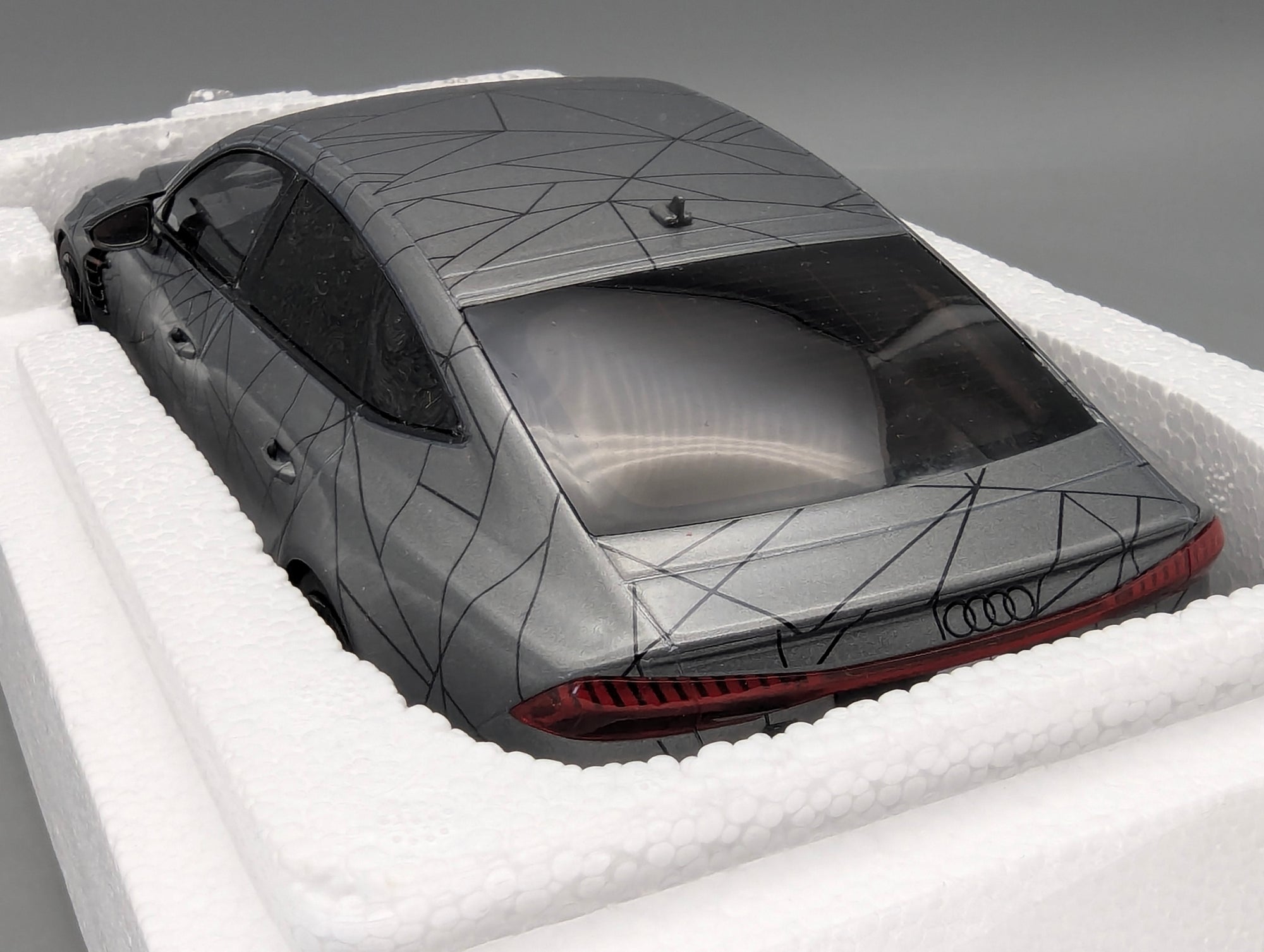 Coches en miniatura 1:43 Minichamps Mercedes Benz SL65 AMG Black Series Plata con embalaje original