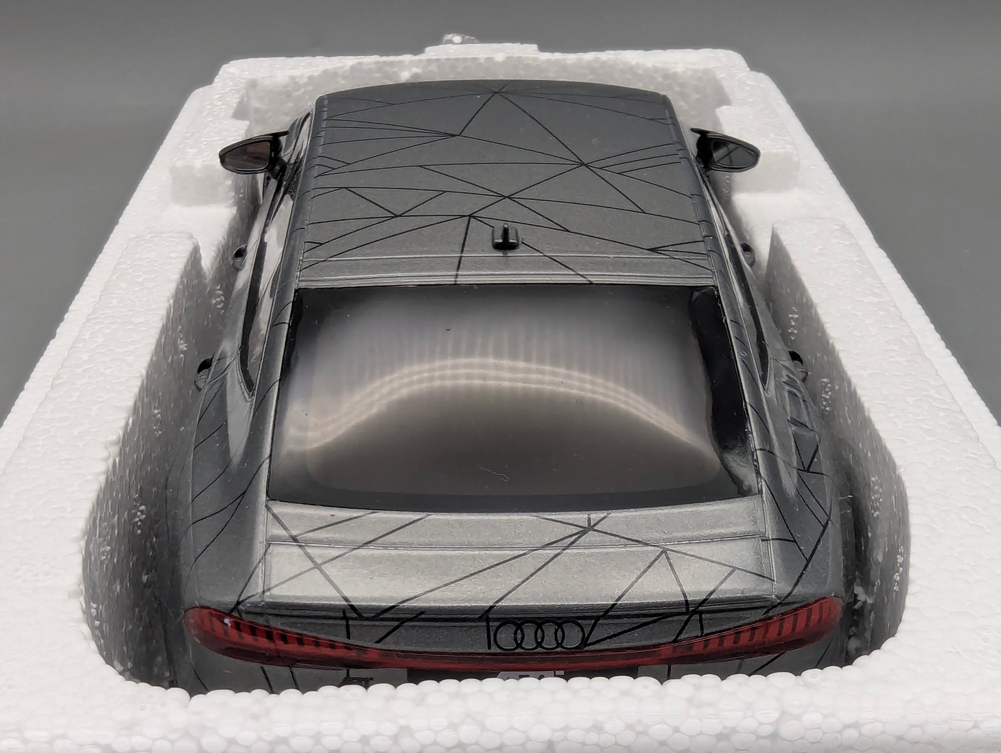 Coches en miniatura 1:43 Minichamps Mercedes Benz SL65 AMG Black Series Plata con embalaje original