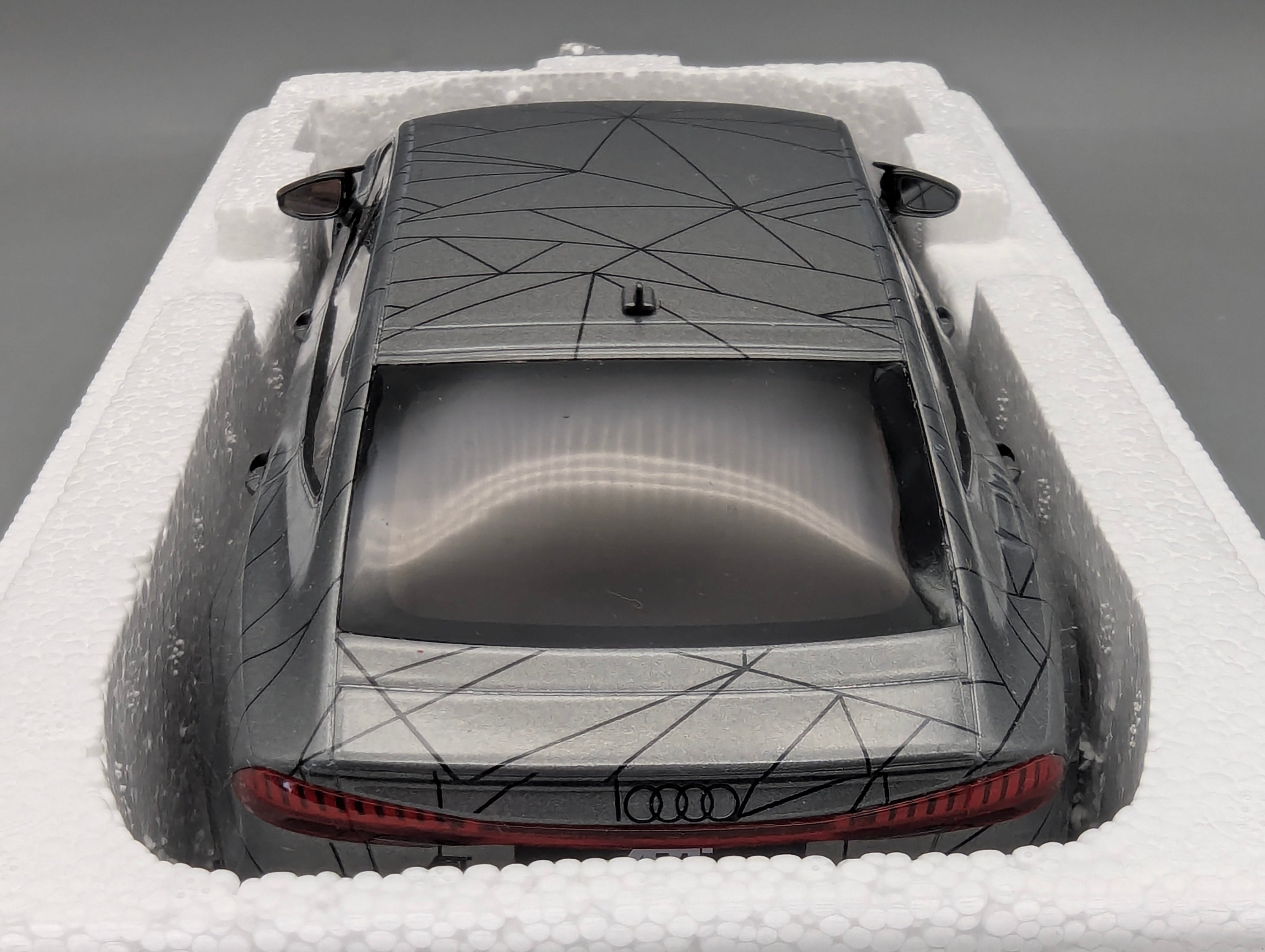 Coches en miniatura 1:43 Minichamps Mercedes Benz SL65 AMG Black Series Plata con embalaje original