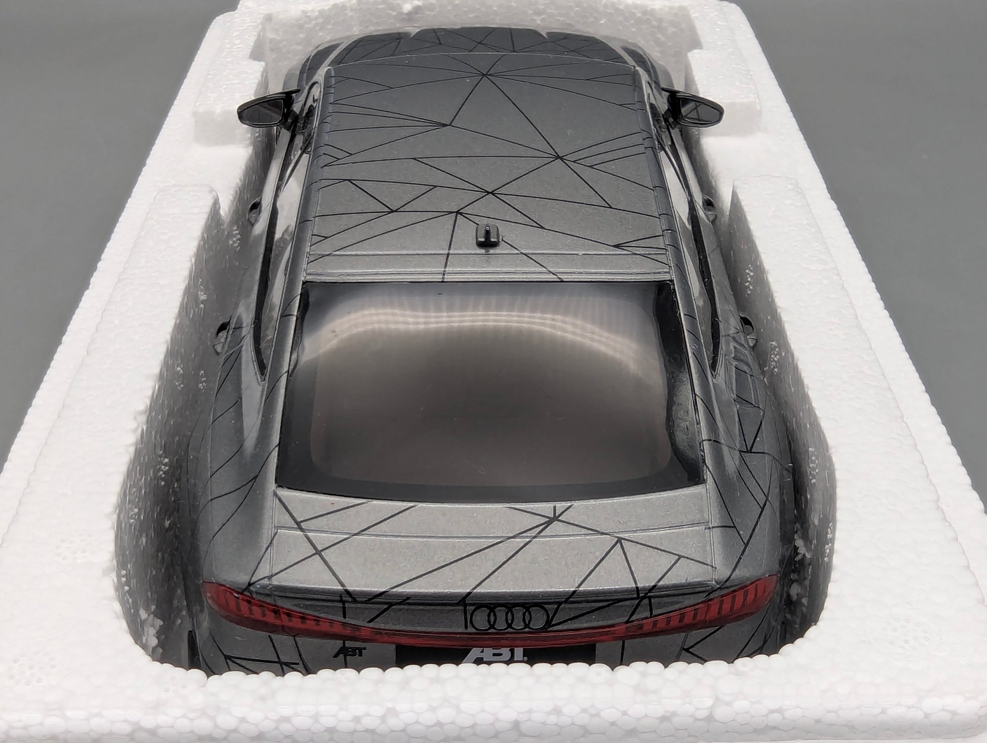 Coches en miniatura 1:43 Minichamps Mercedes Benz SL65 AMG Black Series Plata con embalaje original