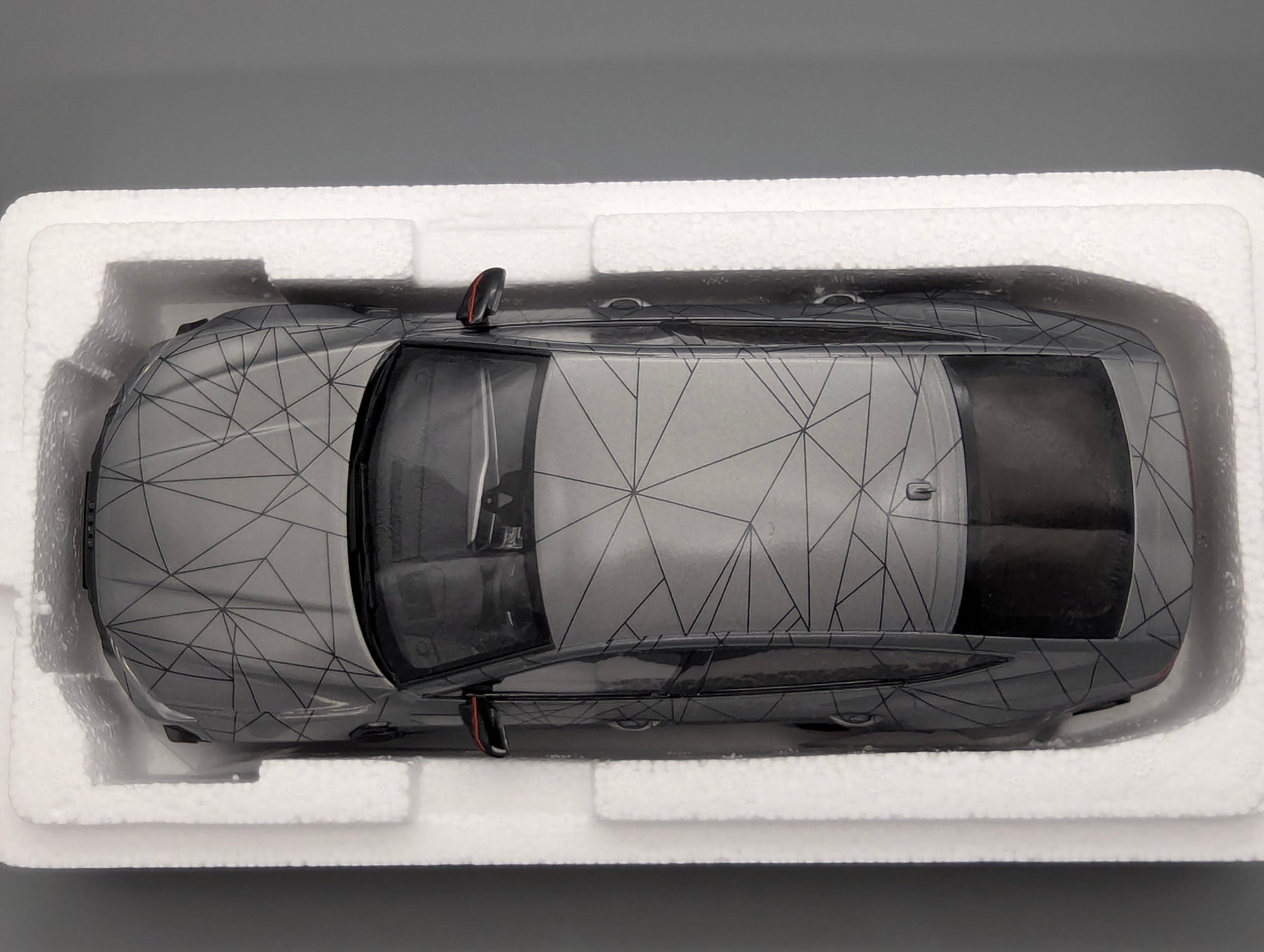 Coches en miniatura 1:43 Minichamps Mercedes Benz SL65 AMG Black Series Plata con embalaje original