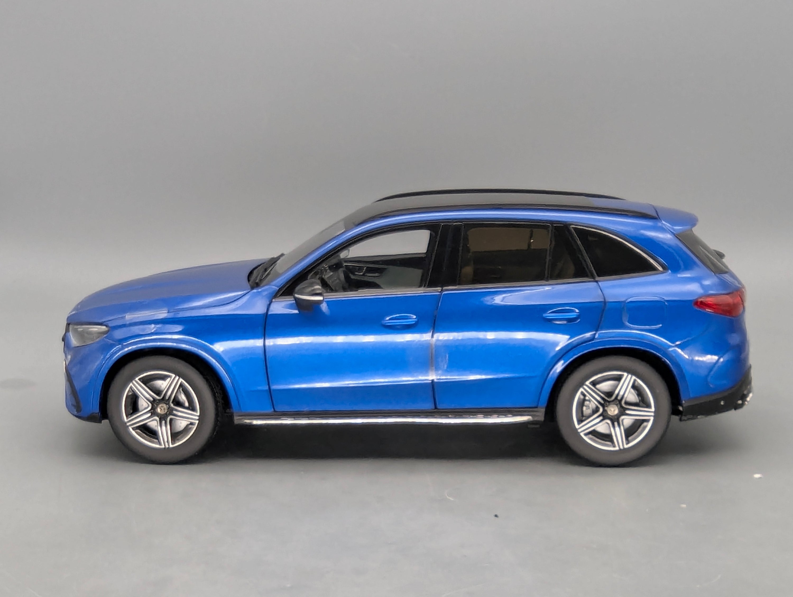 Coches en miniatura 1:43 Minichamps Mercedes Benz SL65 AMG Black Series Plata con embalaje original