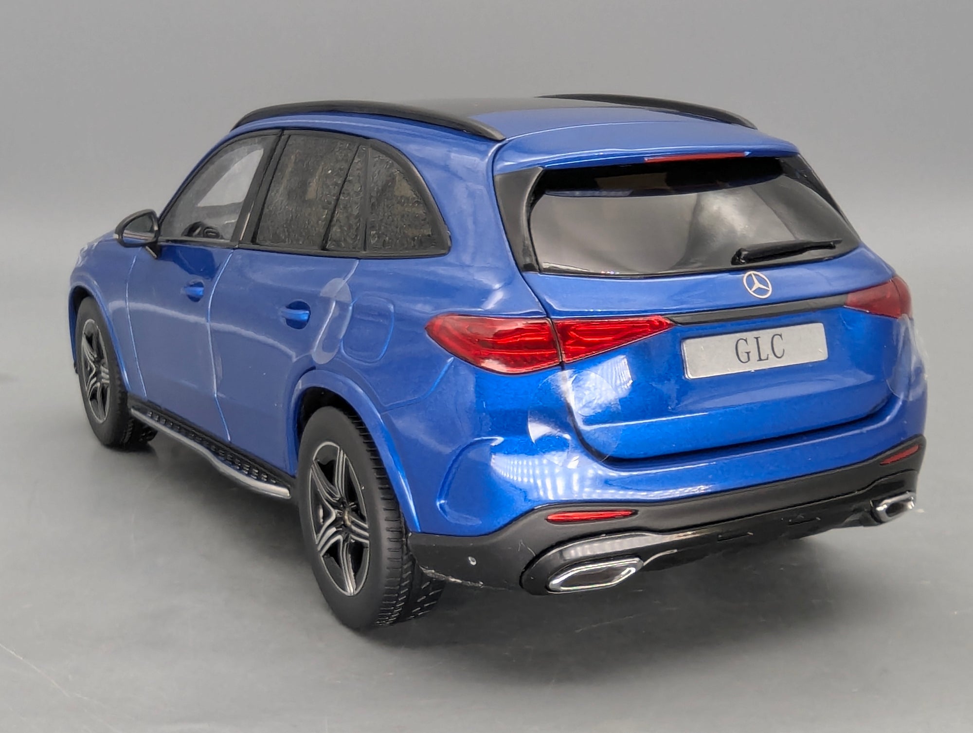 Coches en miniatura 1:43 Minichamps Mercedes Benz SL65 AMG Black Series Plata con embalaje original