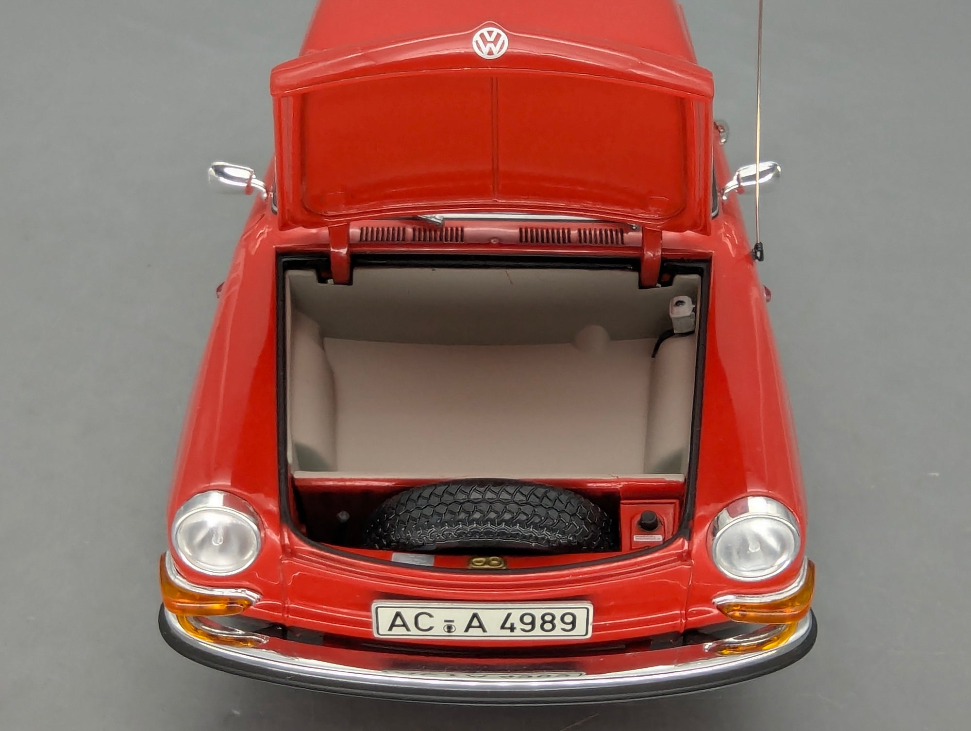 Coches en miniatura 1:43 Minichamps Mercedes Benz SL65 AMG Black Series Plata con embalaje original