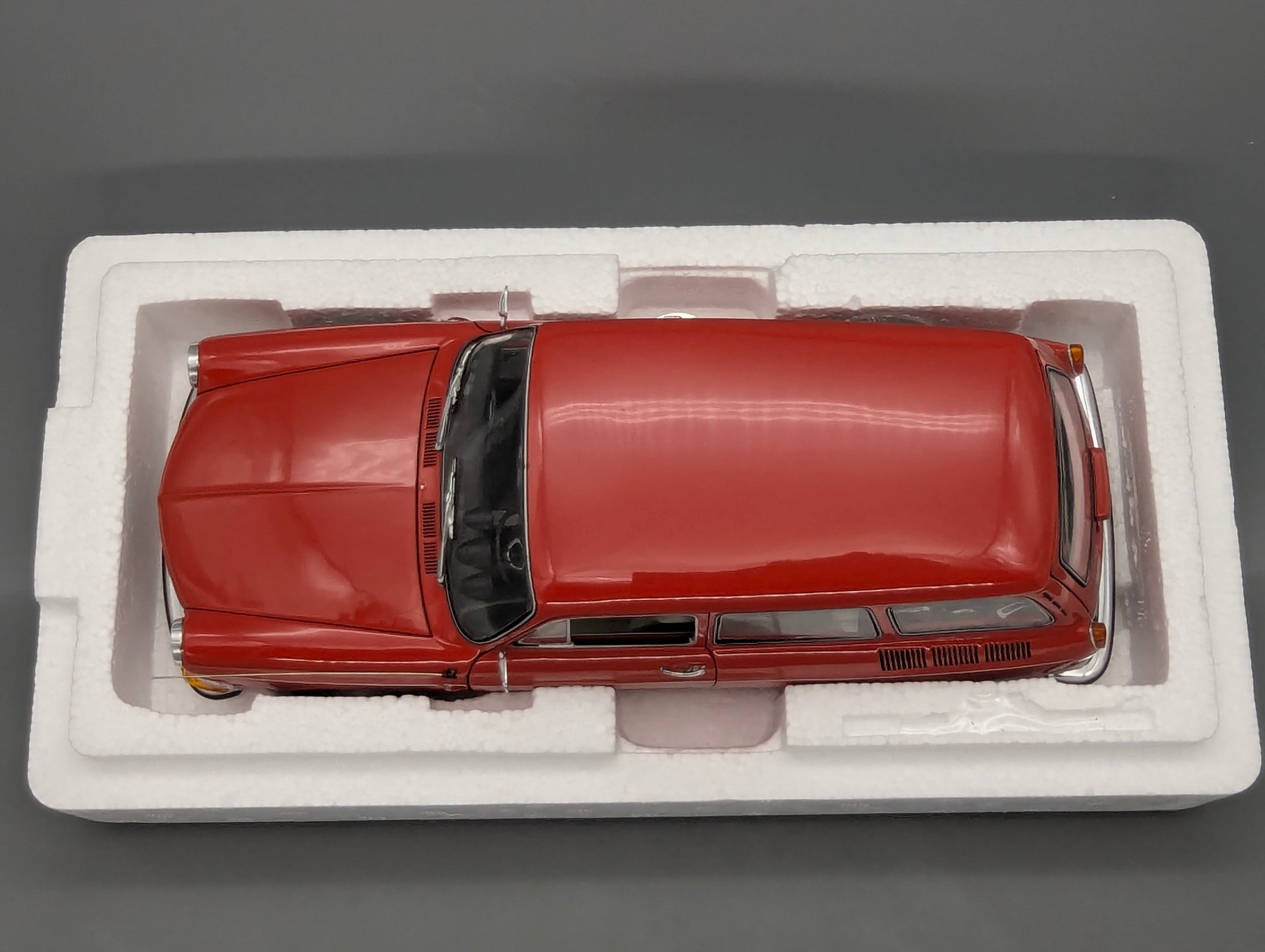 Coches en miniatura 1:43 Minichamps Mercedes Benz SL65 AMG Black Series Plata con embalaje original
