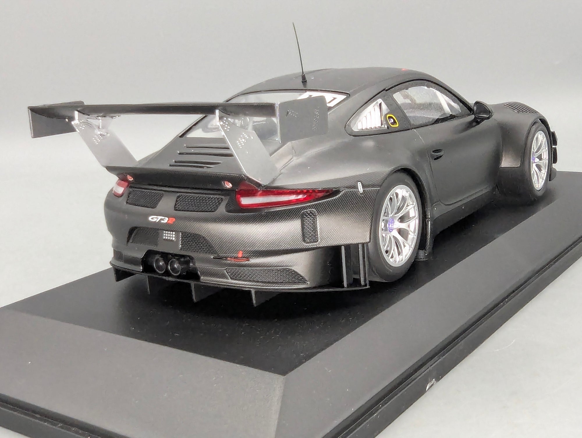 Coches en miniatura 1:43 Minichamps Mercedes Benz SL65 AMG Black Series Plata con embalaje original