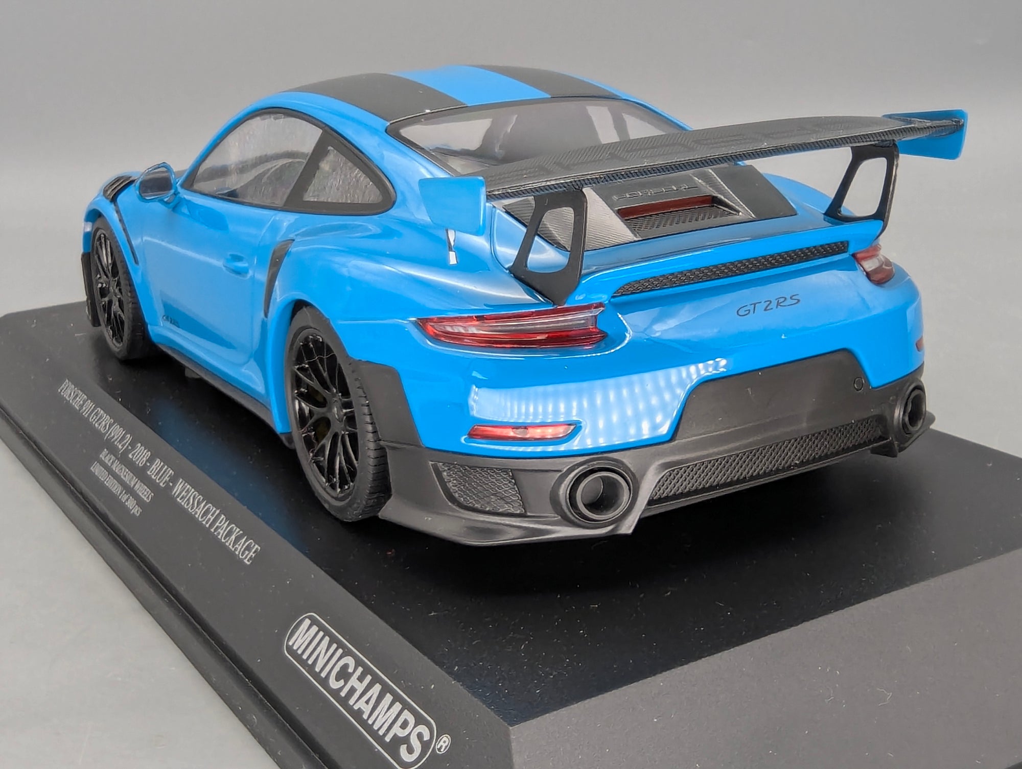 Coches en miniatura 1:43 Minichamps Mercedes Benz SL65 AMG Black Series Plata con embalaje original