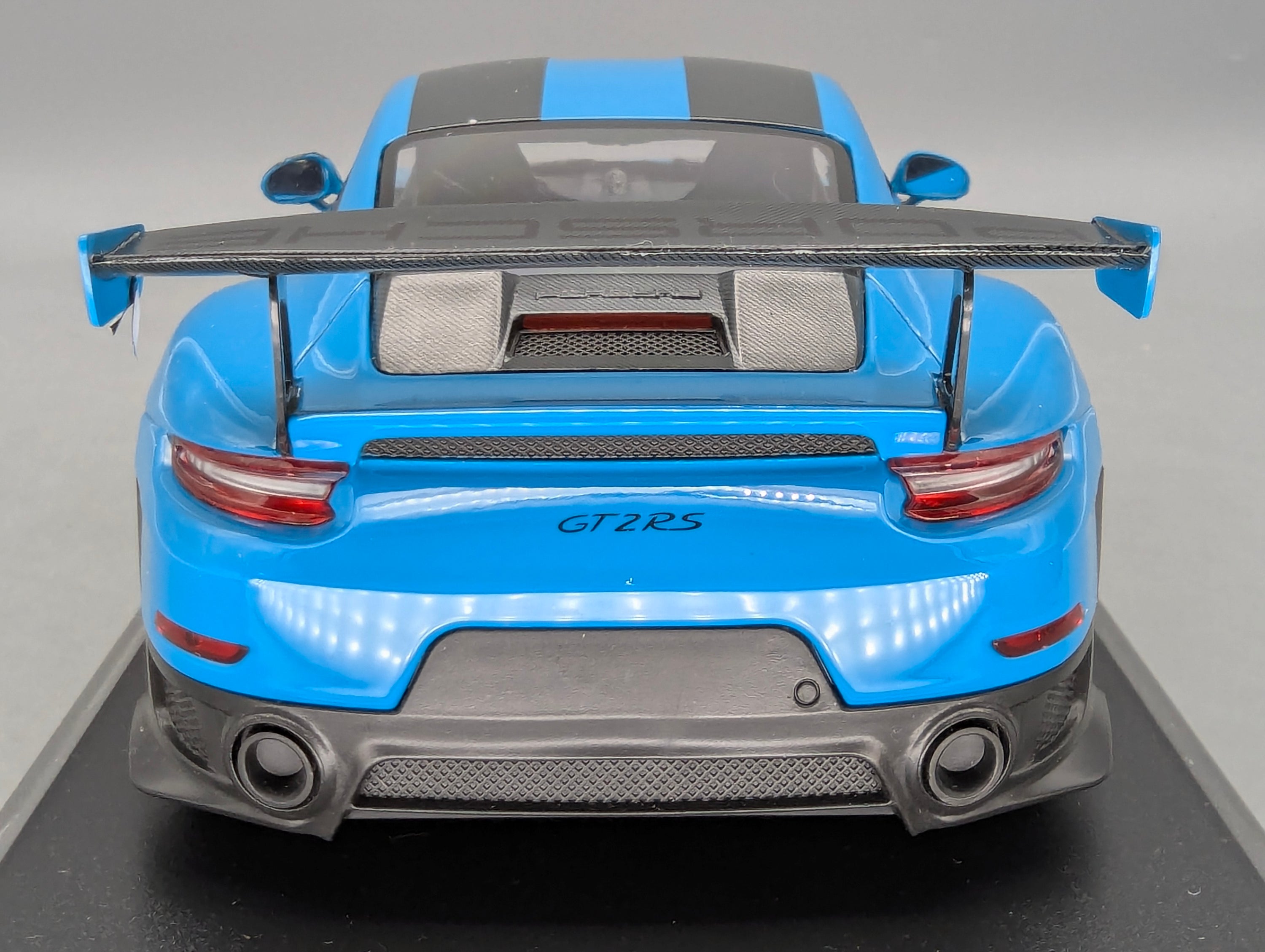 Coches en miniatura 1:43 Minichamps Mercedes Benz SL65 AMG Black Series Plata con embalaje original