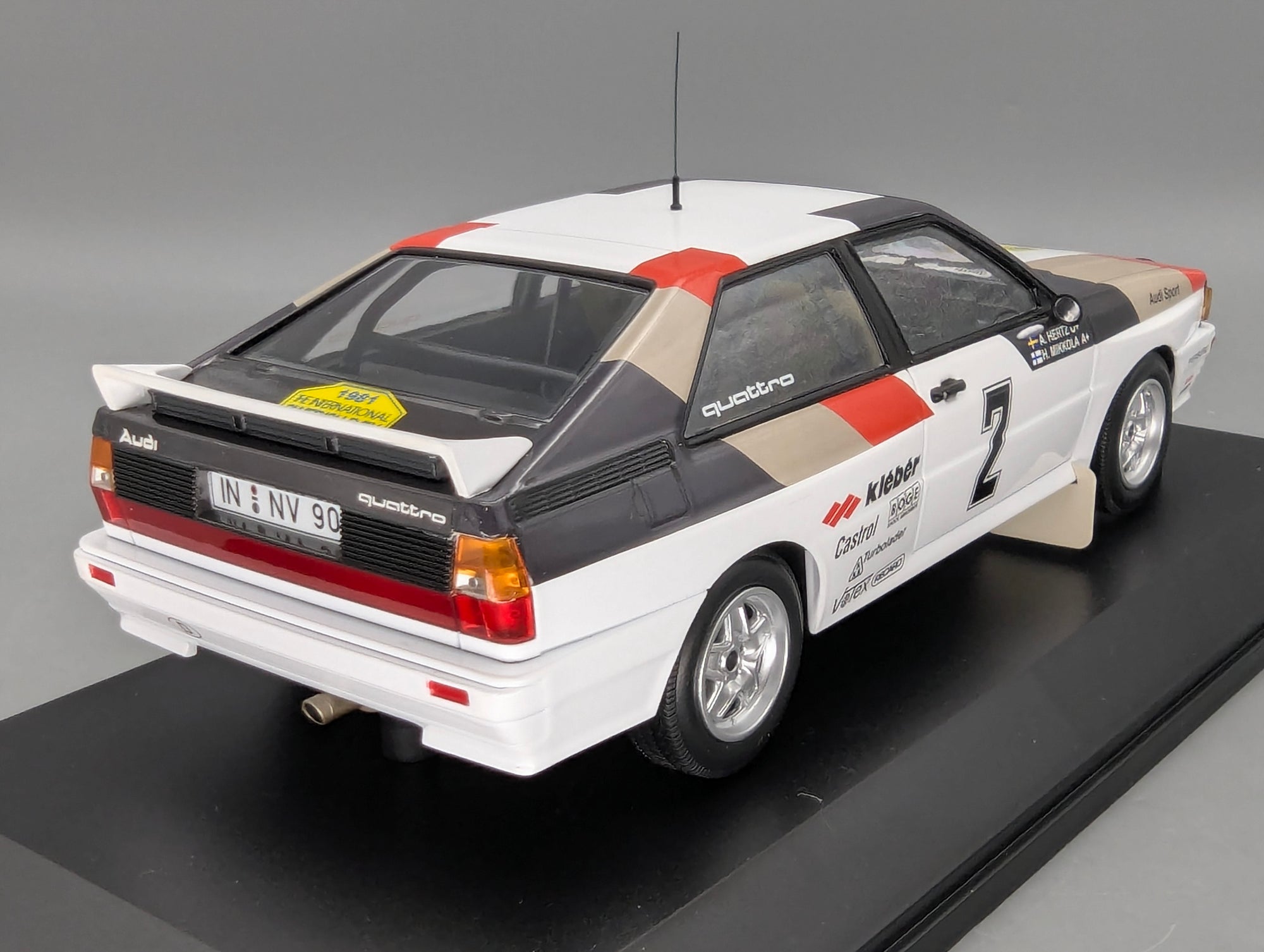 Model Cars 1:43 Minichamps Mercedes Benz SL65 AMG Black Series Silver with original packaging
