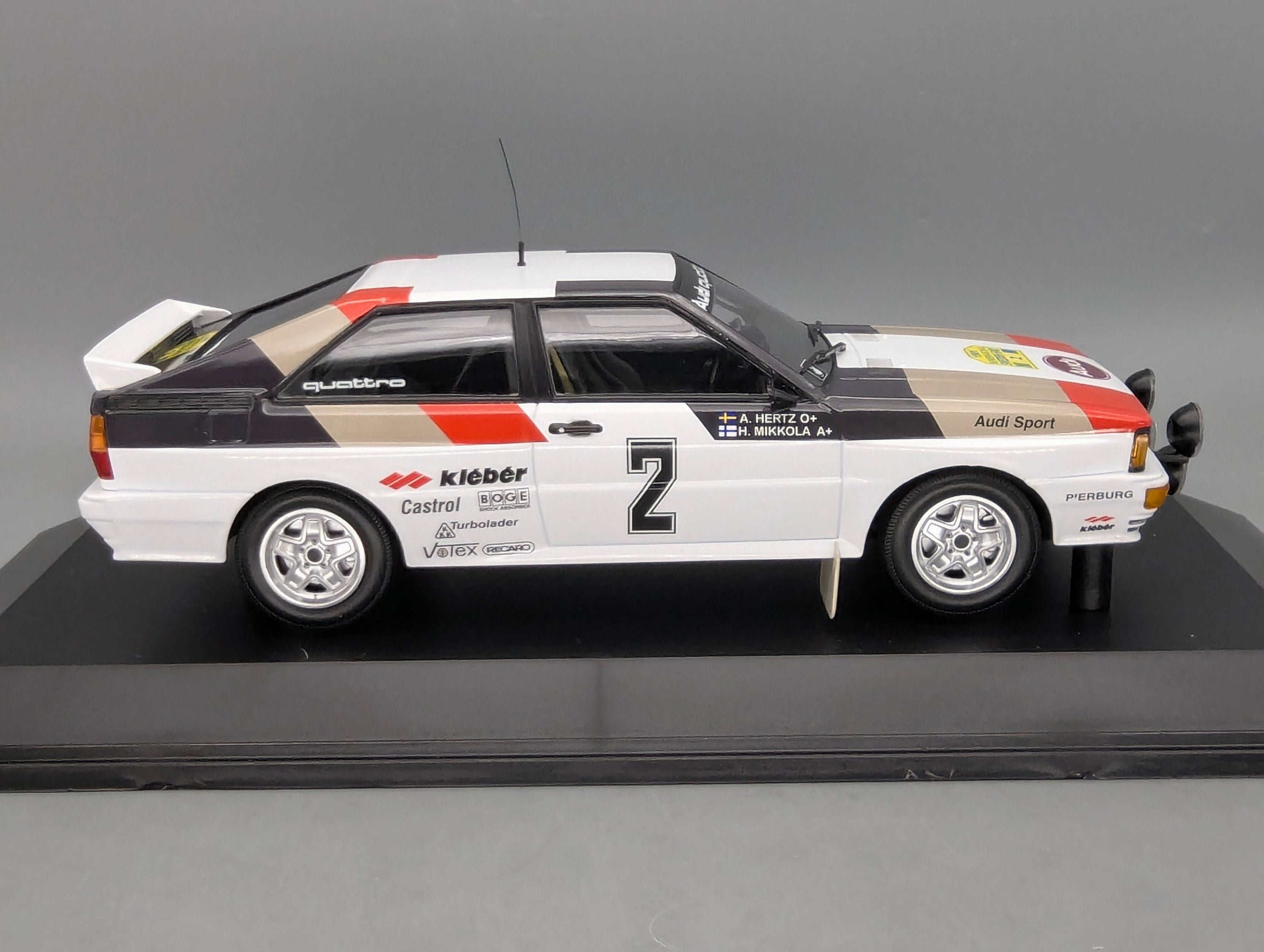 Model Cars 1:43 Minichamps Mercedes Benz SL65 AMG Black Series Silver with original packaging