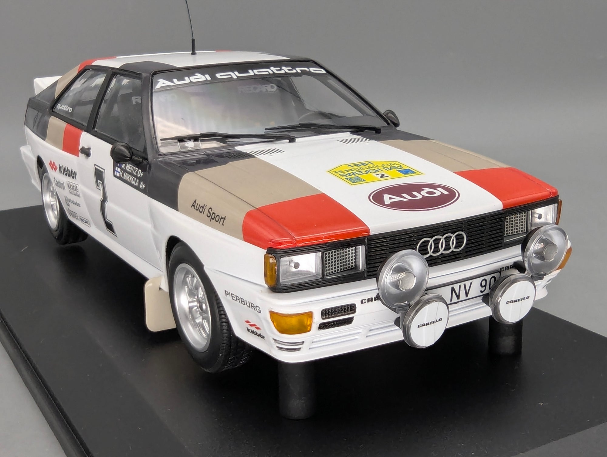 Model Cars 1:43 Minichamps Mercedes Benz SL65 AMG Black Series Silver with original packaging