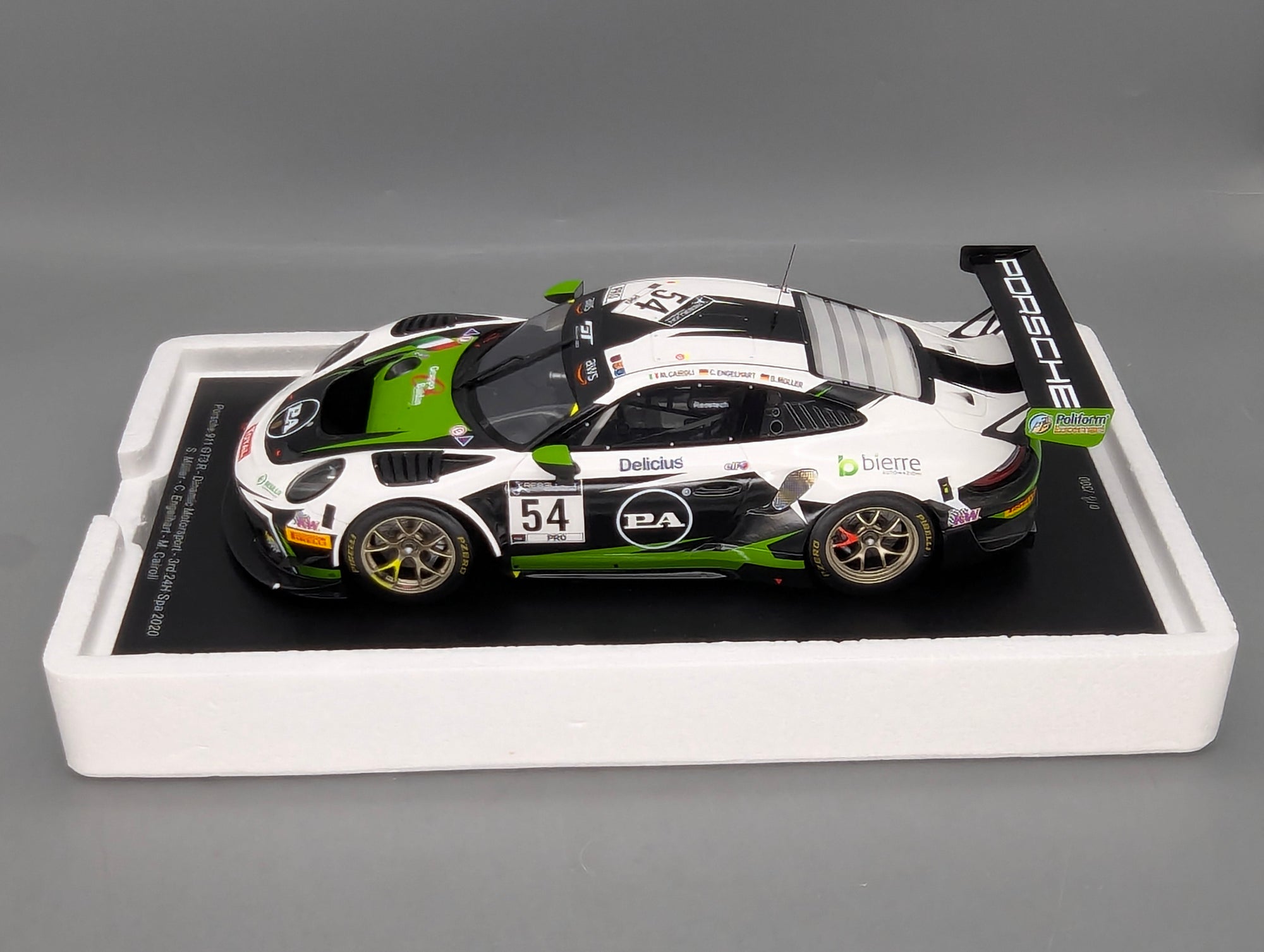 Model Cars 1:43 Minichamps Mercedes Benz SL65 AMG Black Series Silver with original packaging