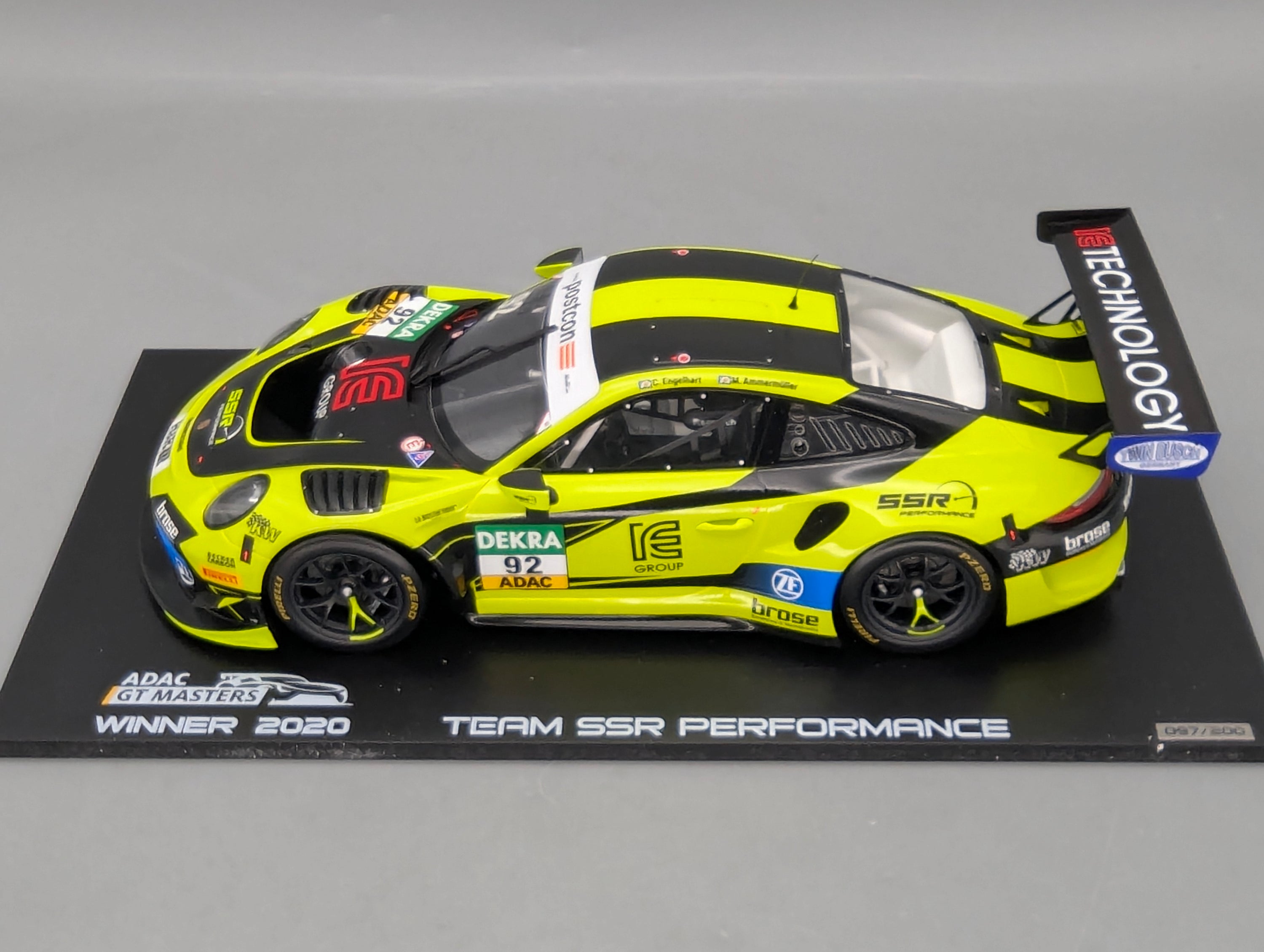 Model Cars 1:43 Minichamps Mercedes Benz SL65 AMG Black Series Silver with original packaging
