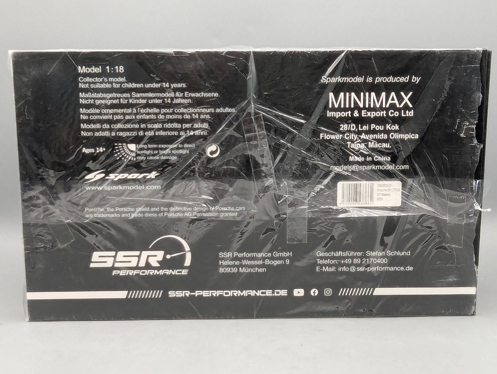 Model Cars 1:43 Minichamps Mercedes Benz SL65 AMG Black Series Silver with original packaging