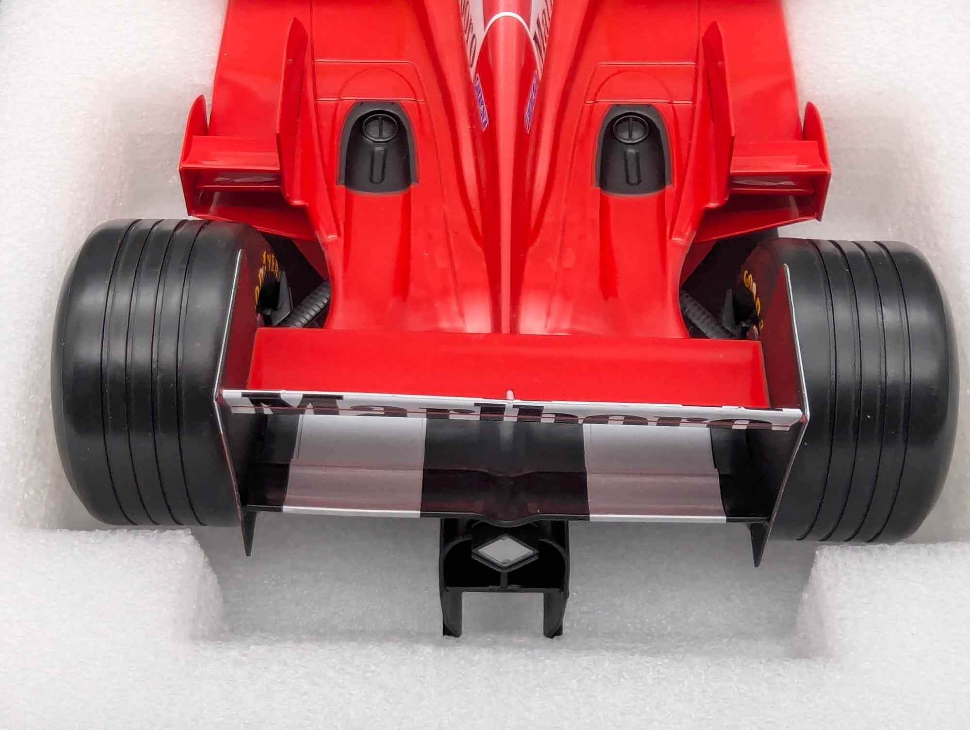 Coches en miniatura 1:43 Minichamps Mercedes Benz SL65 AMG Black Series Plata con embalaje original