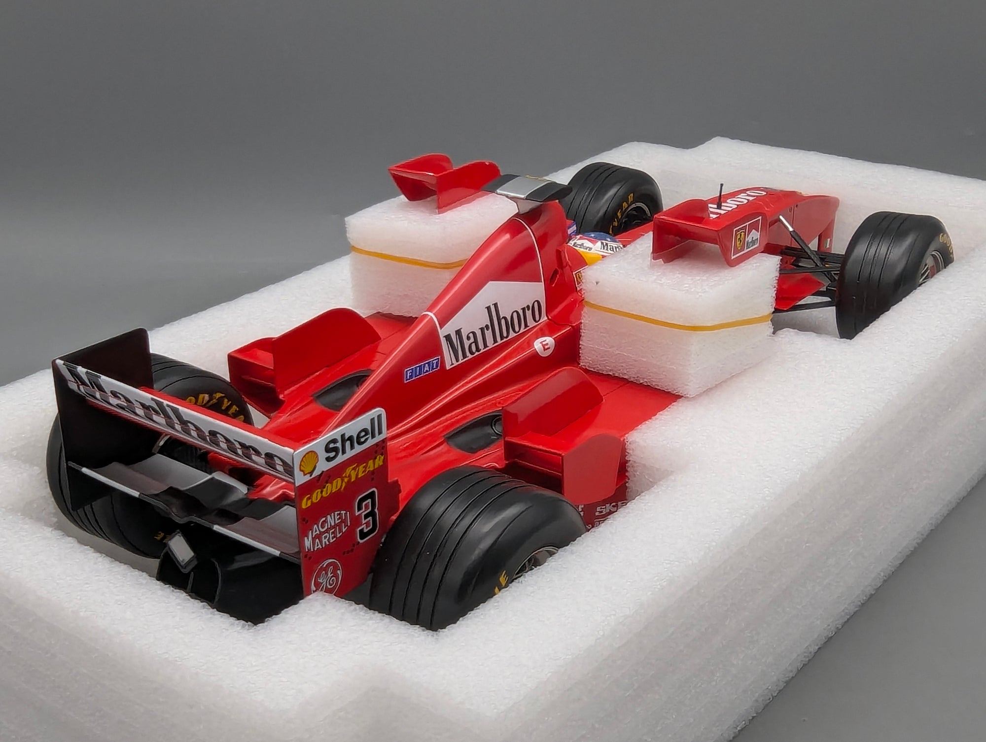 Coches en miniatura 1:43 Minichamps Mercedes Benz SL65 AMG Black Series Plata con embalaje original
