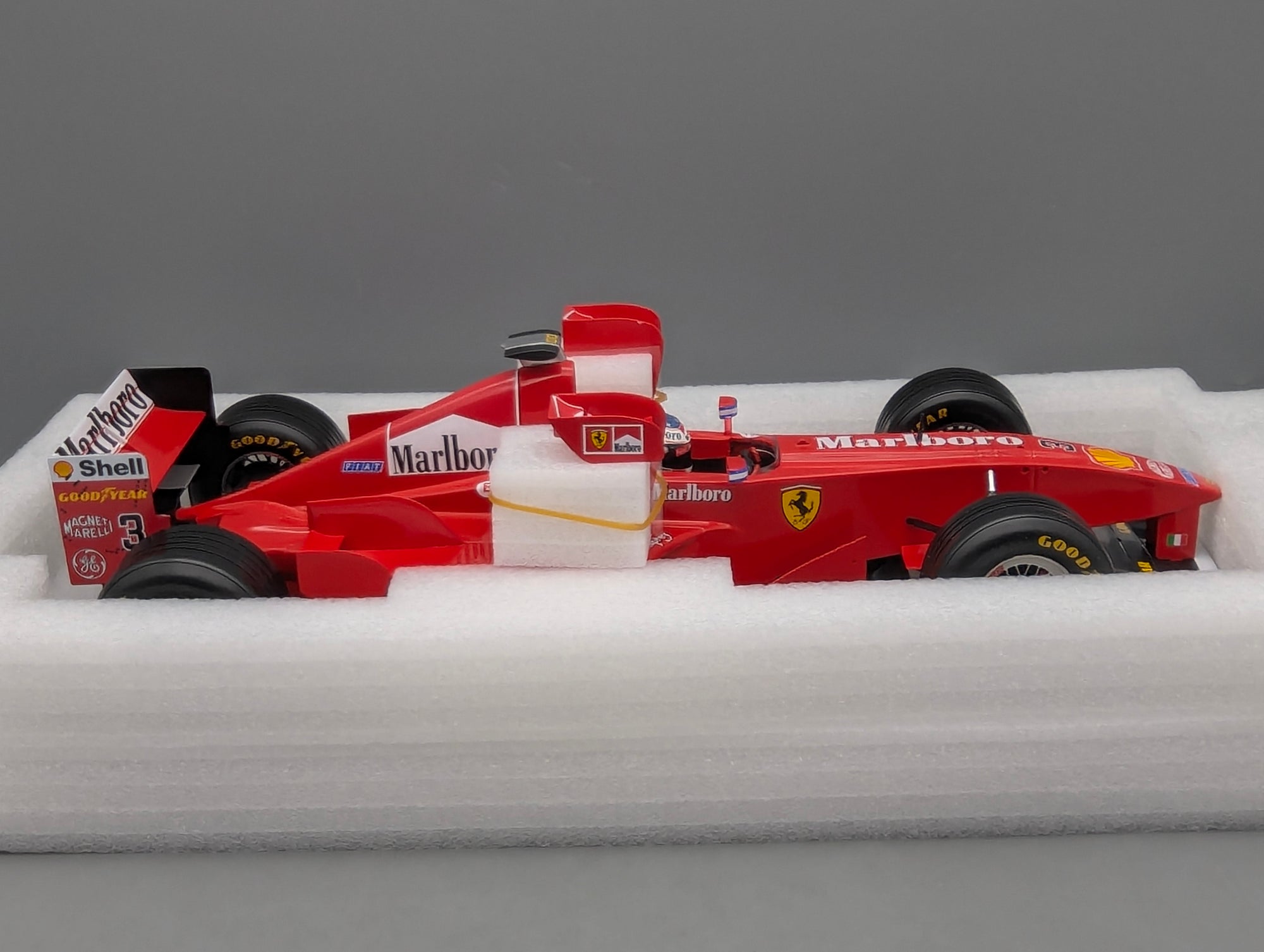 Coches en miniatura 1:43 Minichamps Mercedes Benz SL65 AMG Black Series Plata con embalaje original