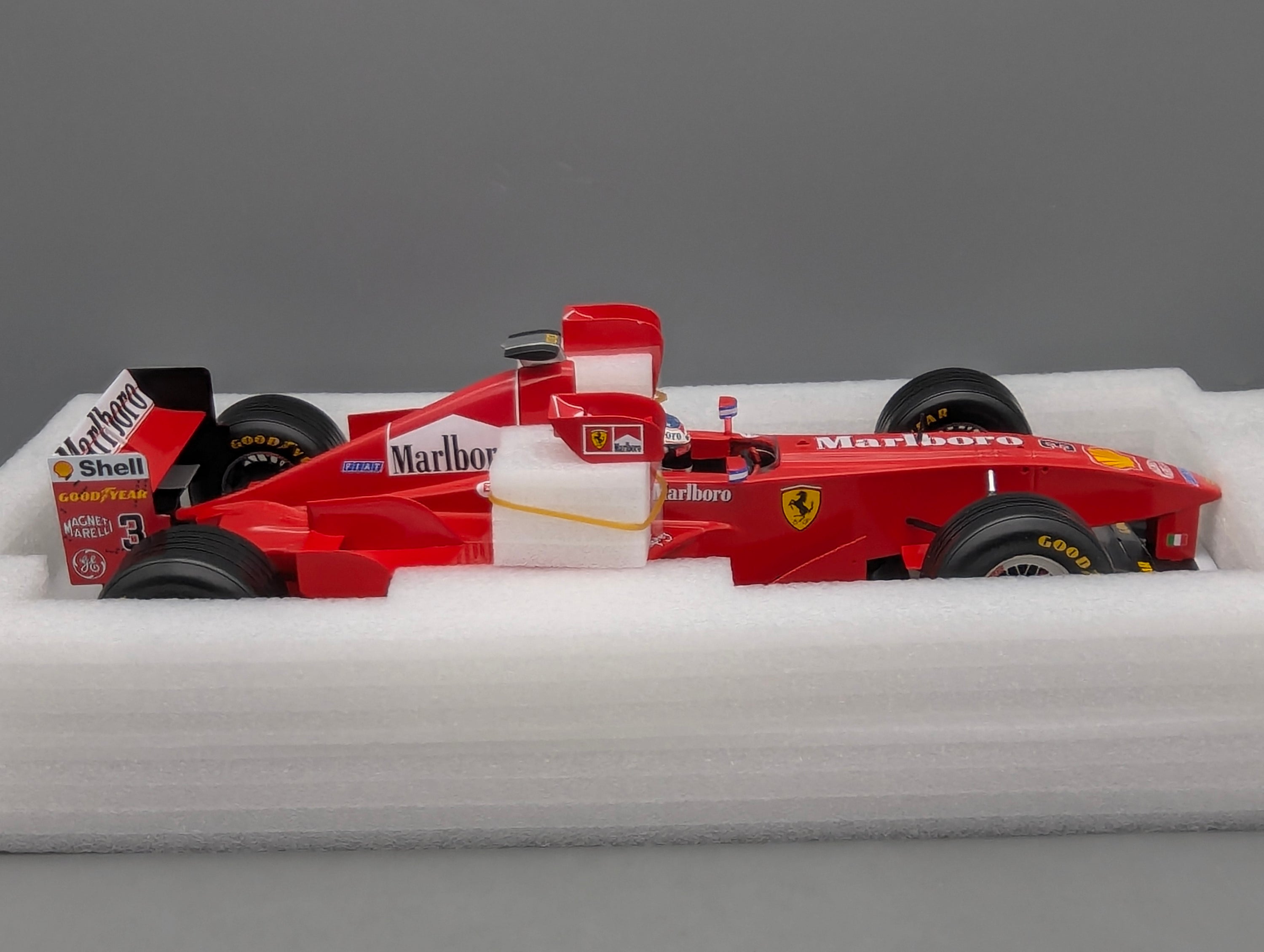 Coches en miniatura 1:43 Minichamps Mercedes Benz SL65 AMG Black Series Plata con embalaje original