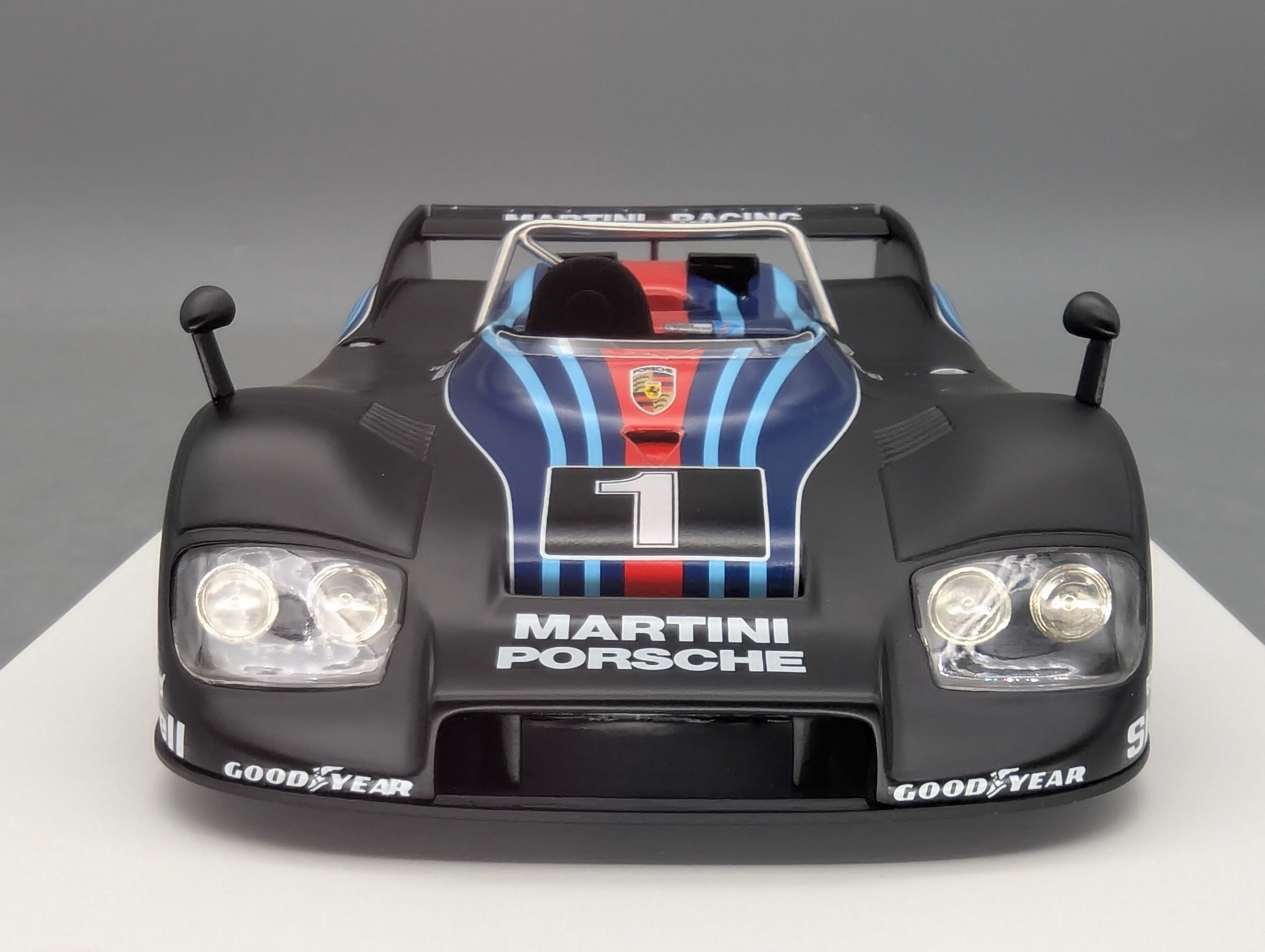 Model Cars 1:18 TSM Bentley Continental GT3 Goodwood 2013 #7 with original packaging