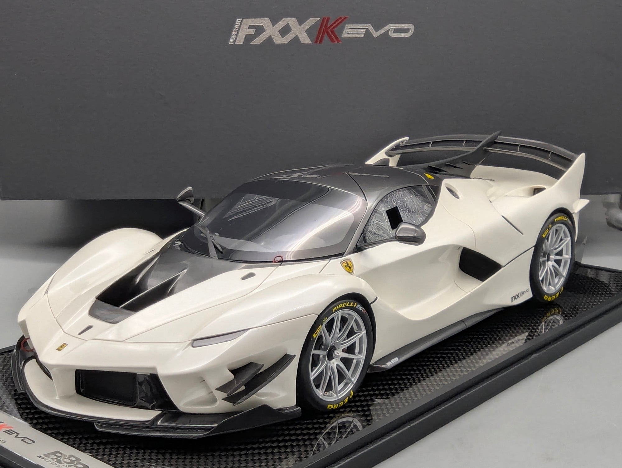 Coches a escala 1:43 Spark S9609 Lamborghini Huracan GT3 EVO FIA Vallelunga 2019 #58 precintado