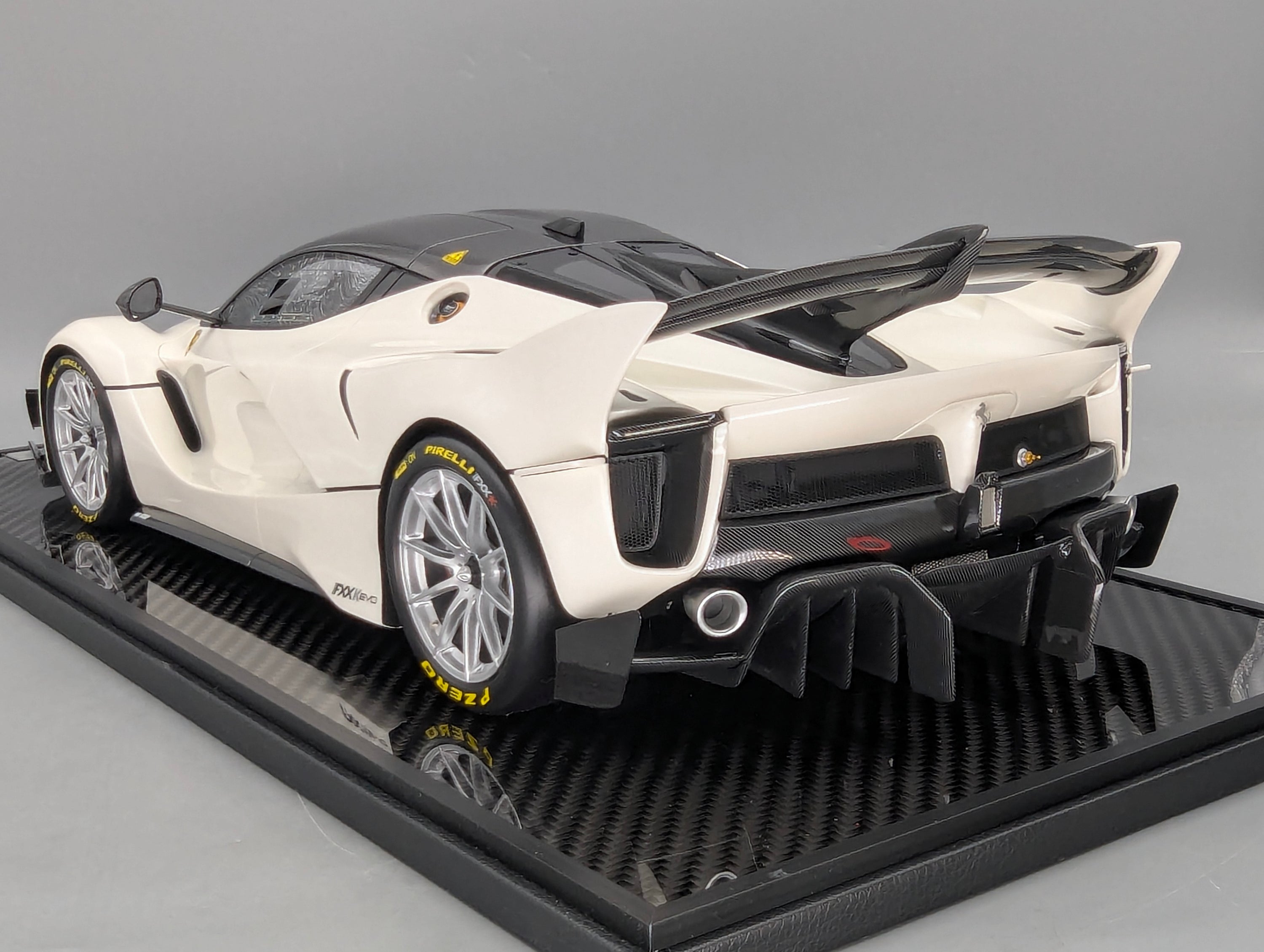 Coches a escala 1:43 Spark S9609 Lamborghini Huracan GT3 EVO FIA Vallelunga 2019 #58 precintado