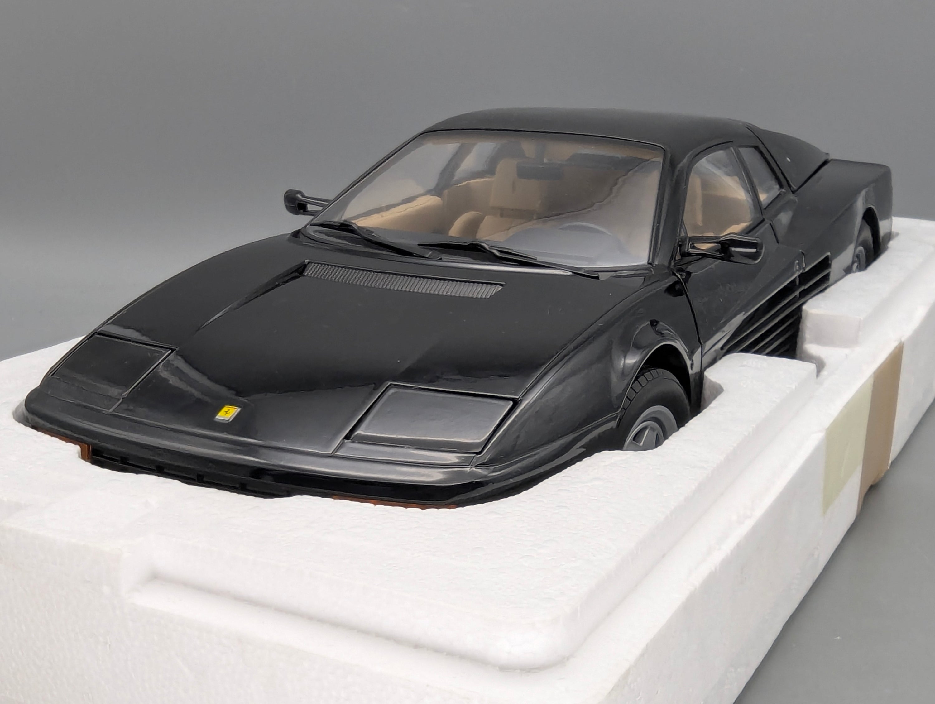 Modellautos 1:12 KK-Scale Ferrari Testarossa Schwarz
