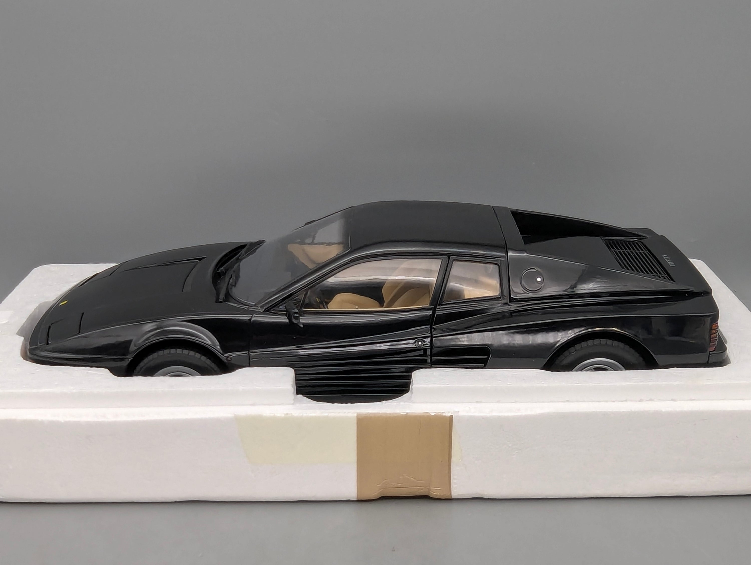 Modellautos 1:12 KK-Scale Ferrari Testarossa Schwarz