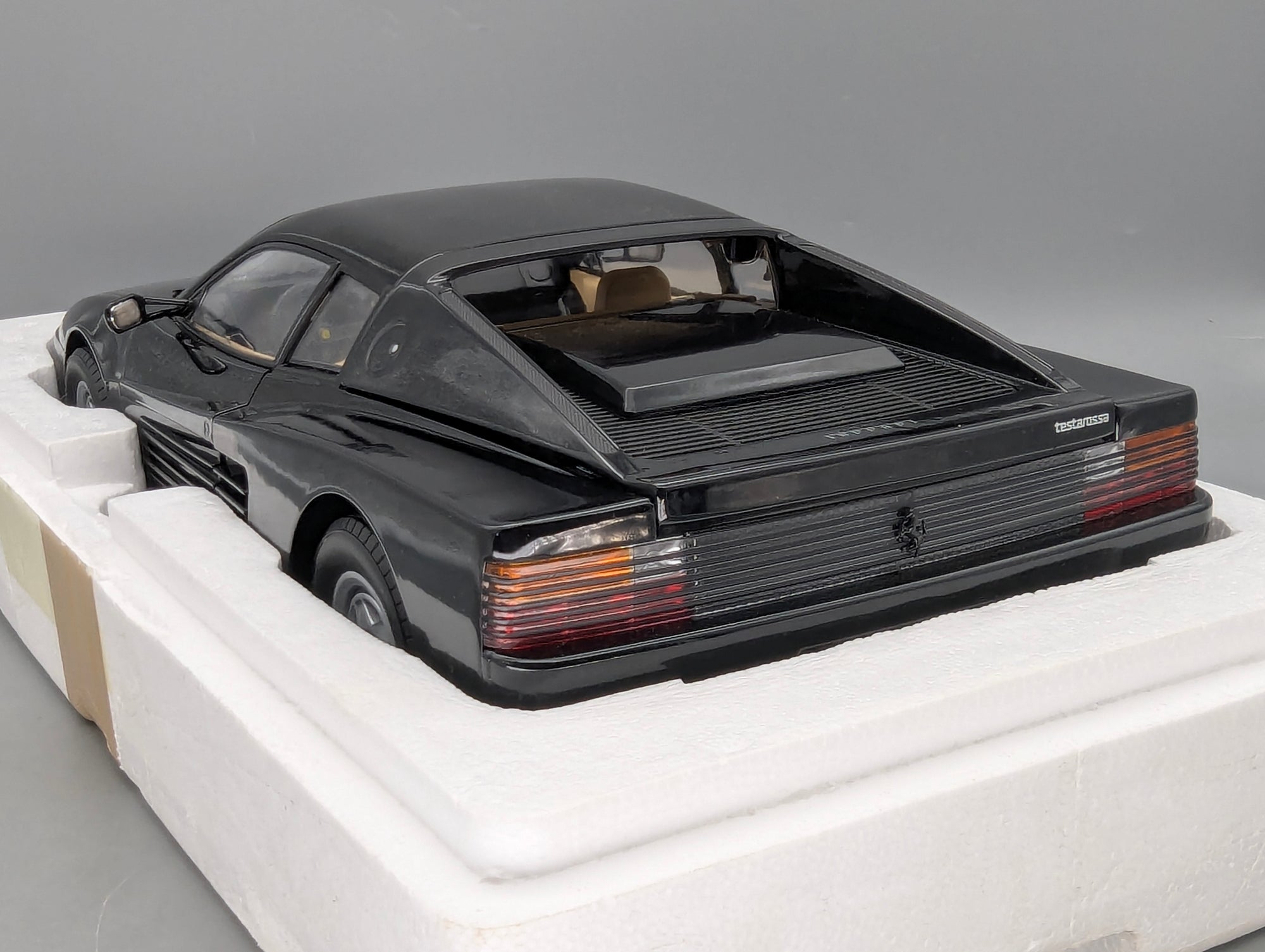 Modellautos 1:12 KK-Scale Ferrari Testarossa Schwarz