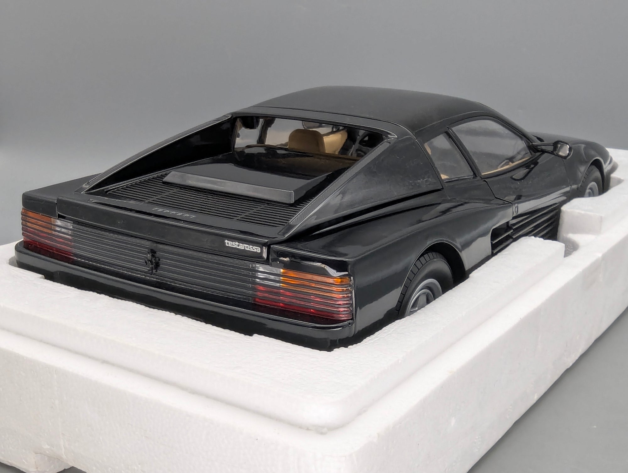 Modellautos 1:12 KK-Scale Ferrari Testarossa Schwarz
