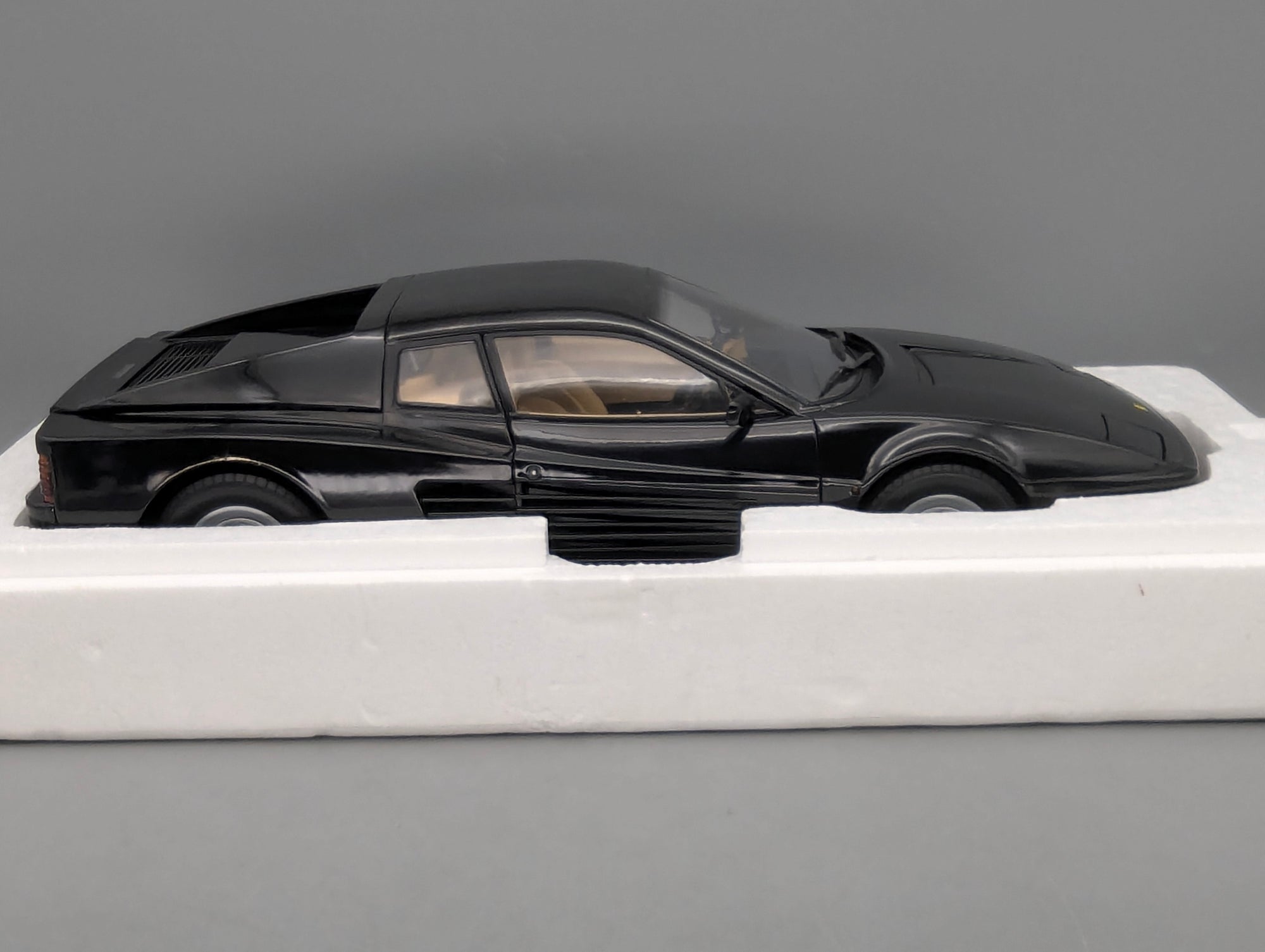 Modellautos 1:12 KK-Scale Ferrari Testarossa Schwarz