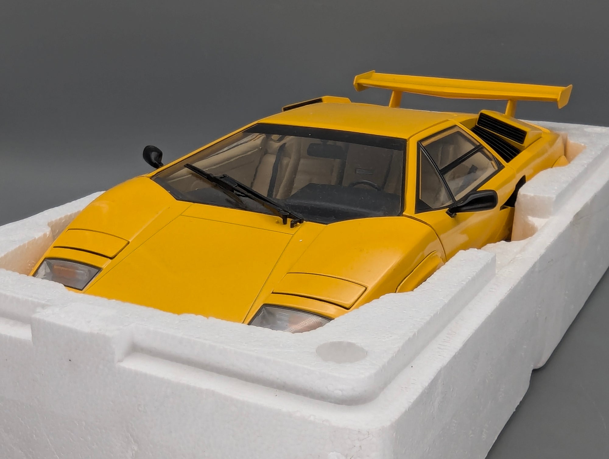 Modellautos 1:12 KK-Scale Lamborghini LP5000 Gelb