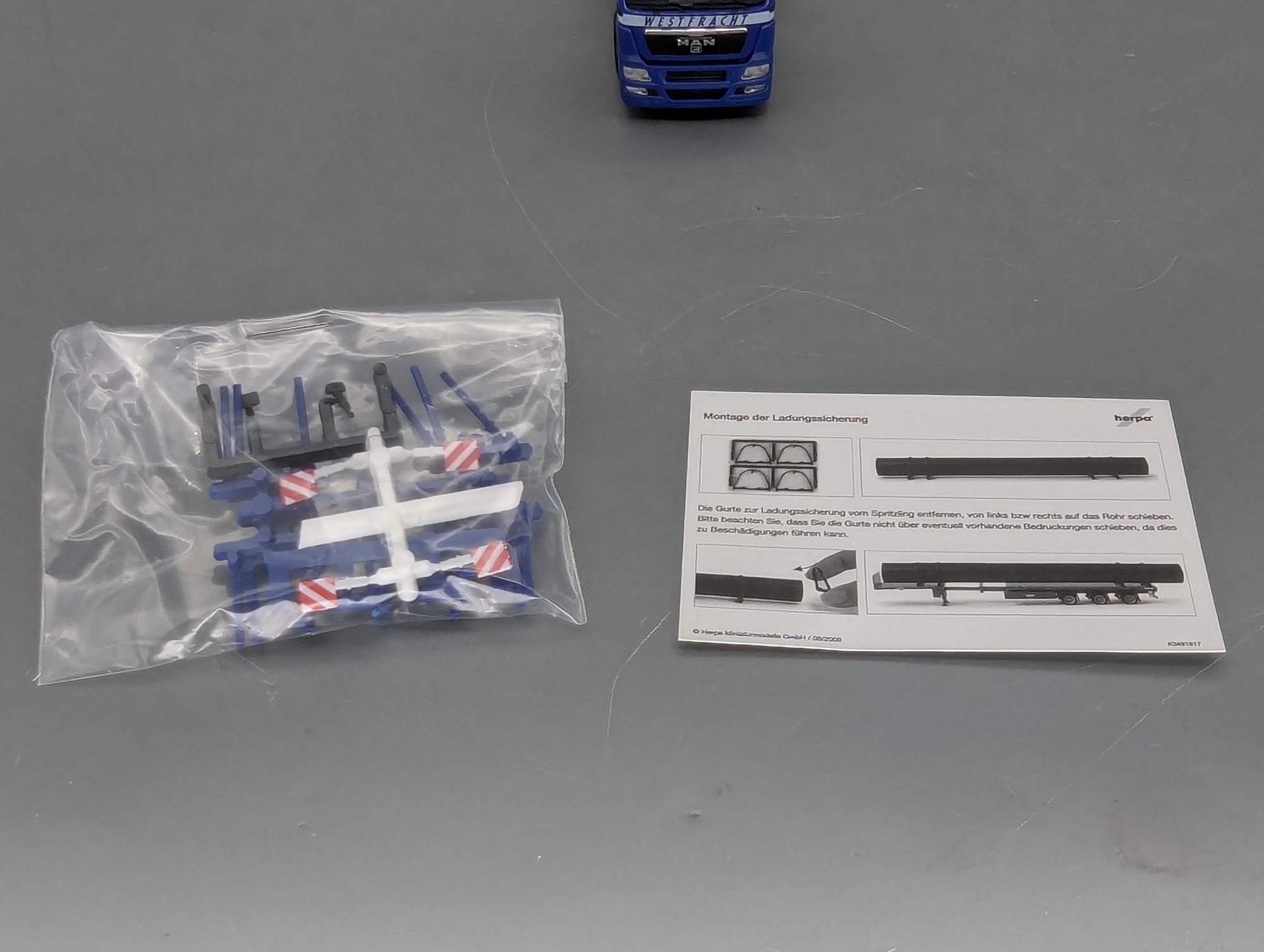 Model Cars 1:12 Premium ClassiXXs BMW Isetta "Export" Light Blue with Original Packaging