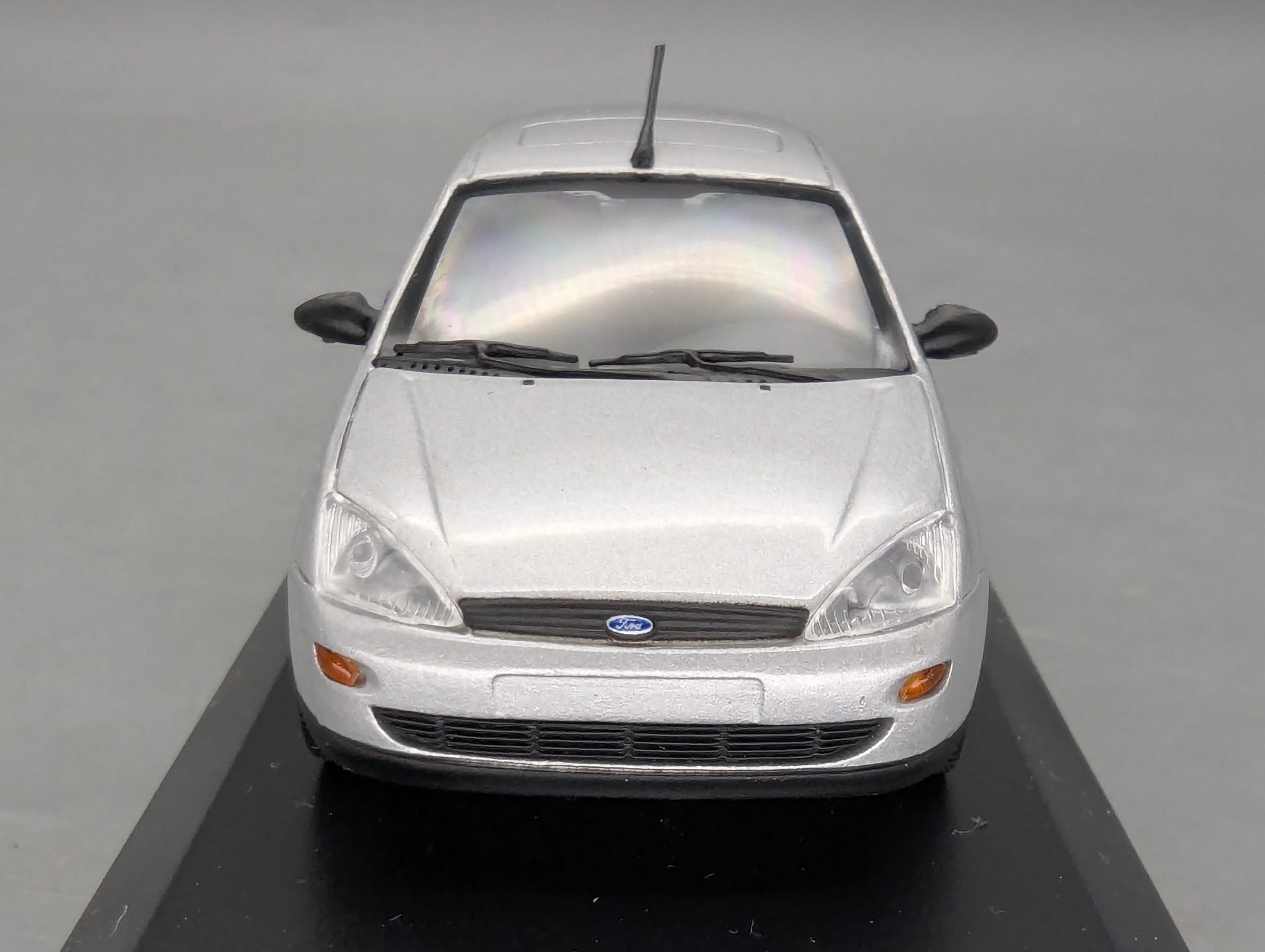 Coches en miniatura 1:43 Minichamps Mercedes Benz SL65 AMG Black Series Plata con embalaje original
