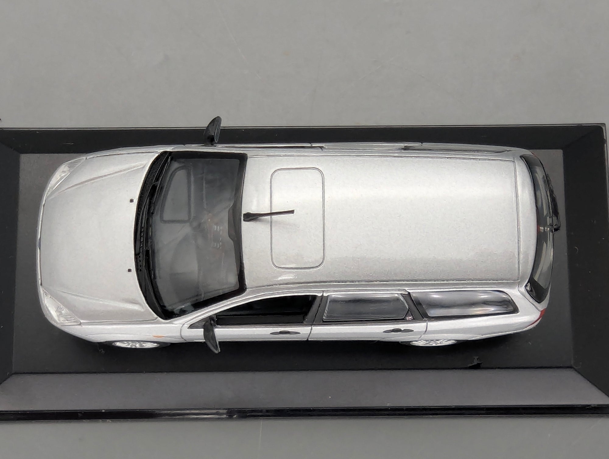 Coches en miniatura 1:43 Minichamps Mercedes Benz SL65 AMG Black Series Plata con embalaje original