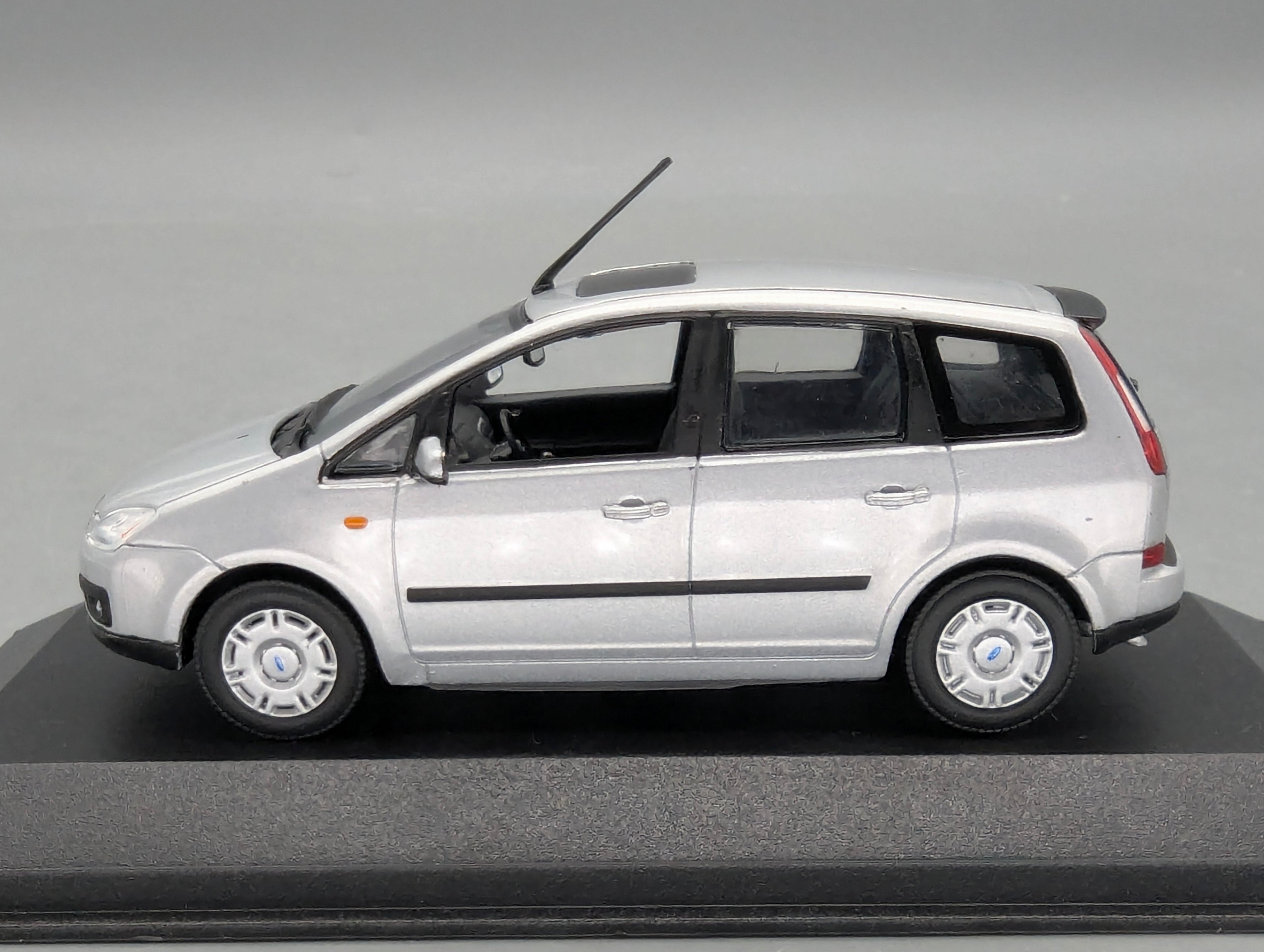 Modellautos 1:43 Minichamps Ford Focus C-MAX Silber mit Dealer OVP