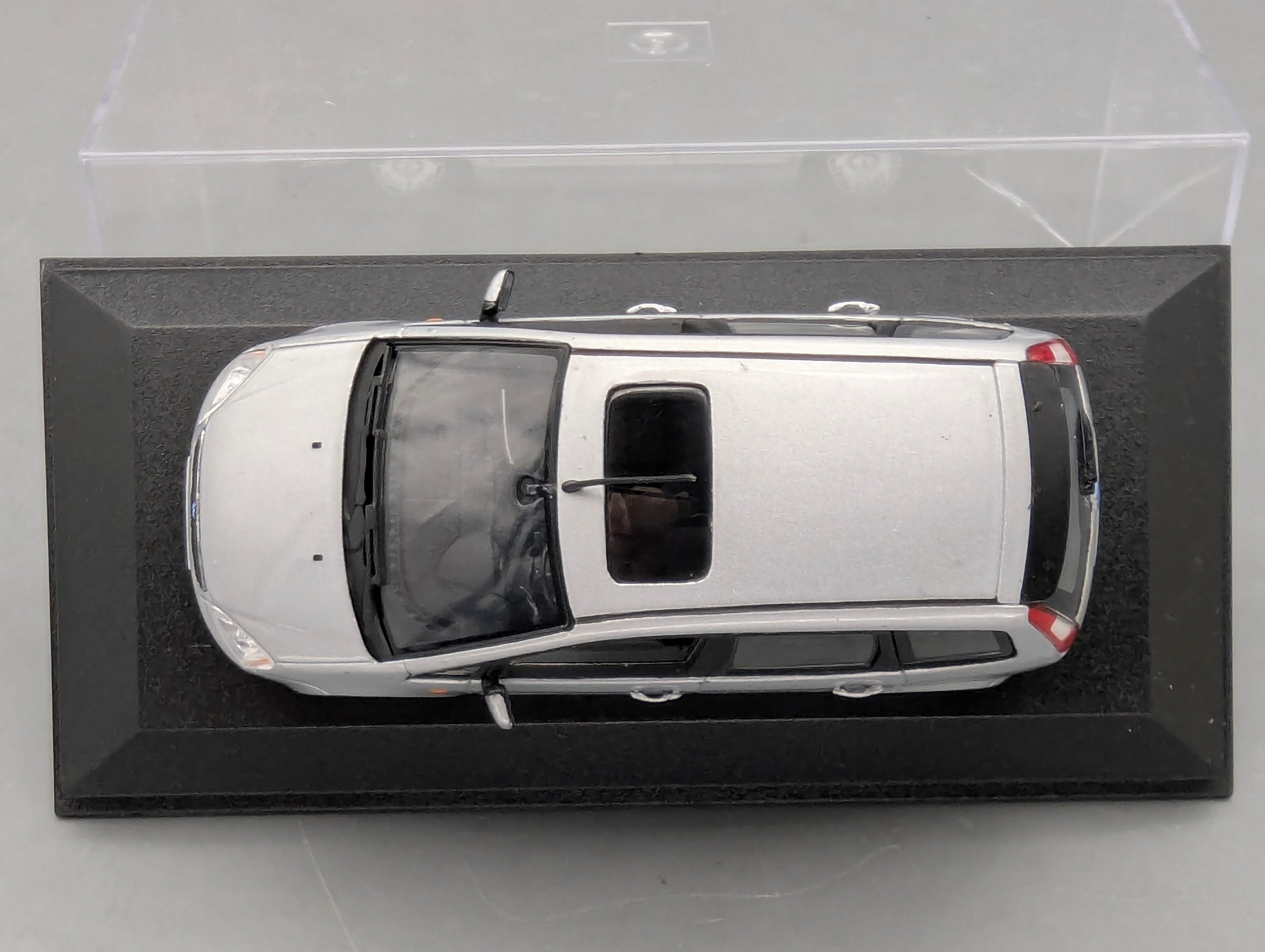 Model Cars 1:43 Minichamps Mercedes Benz SL65 AMG Black Series Silver with original packaging