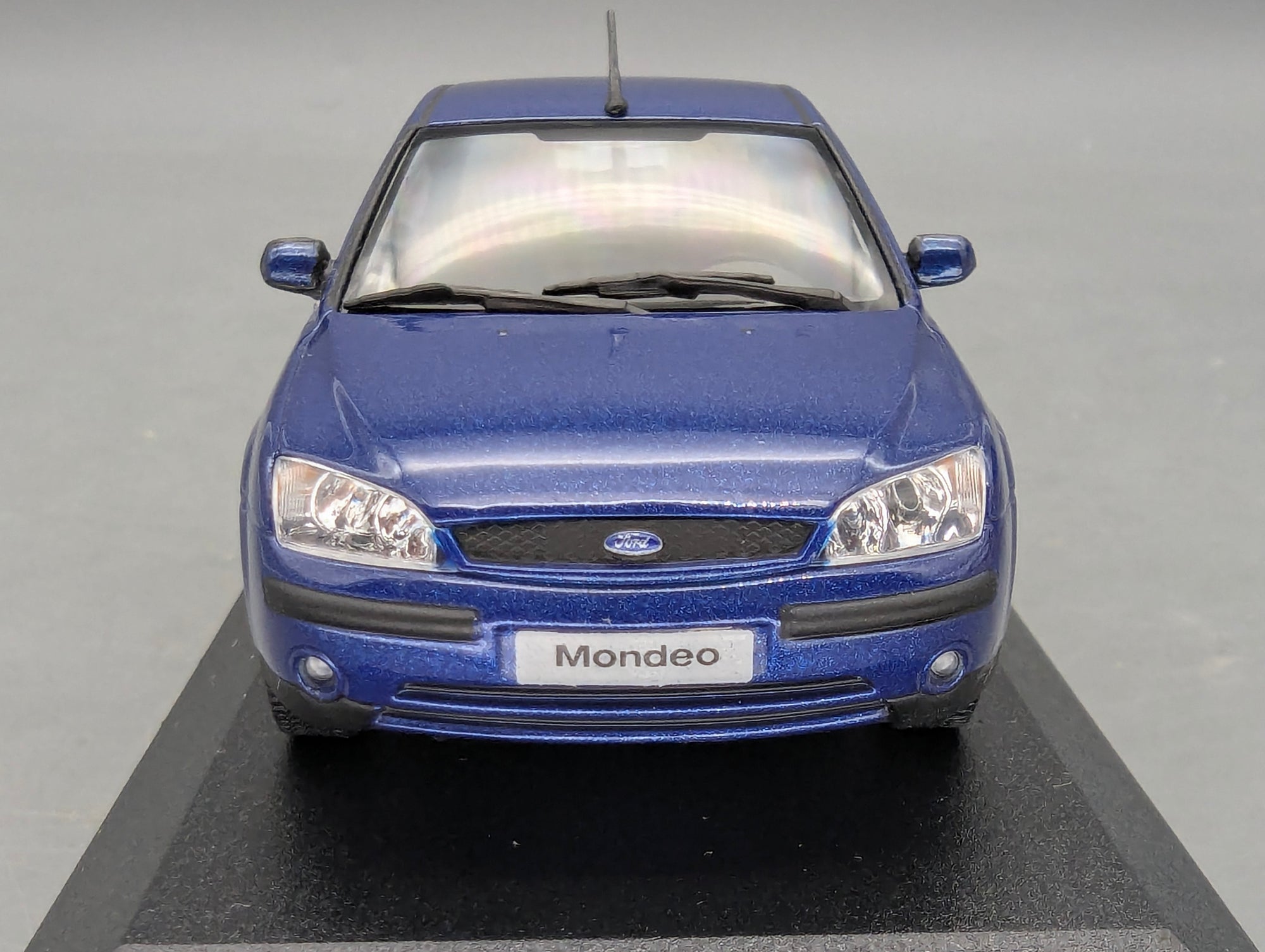 Coches en miniatura 1:43 Minichamps Mercedes Benz SL65 AMG Black Series Plata con embalaje original