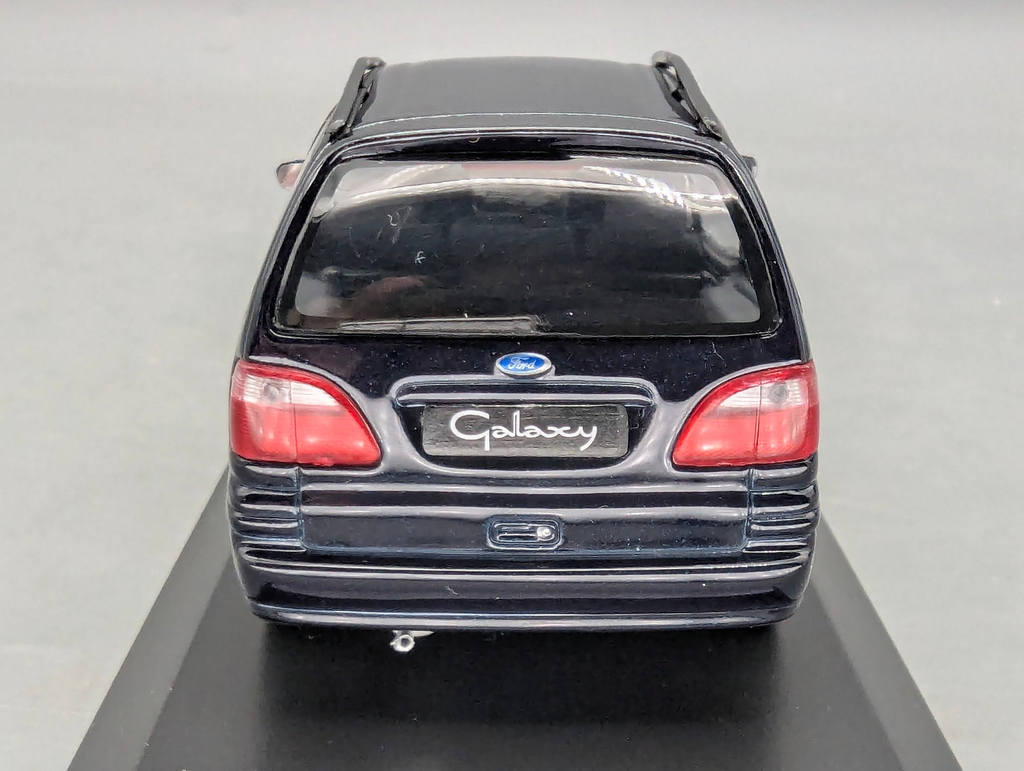 Model Cars 1:43 Minichamps Mercedes Benz SL65 AMG Black Series Silver with original packaging