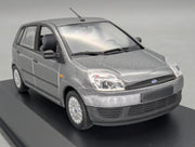Modellautos 1:43 Minichamps Ford Fiesta Grau Metallic mit Dealer OVP