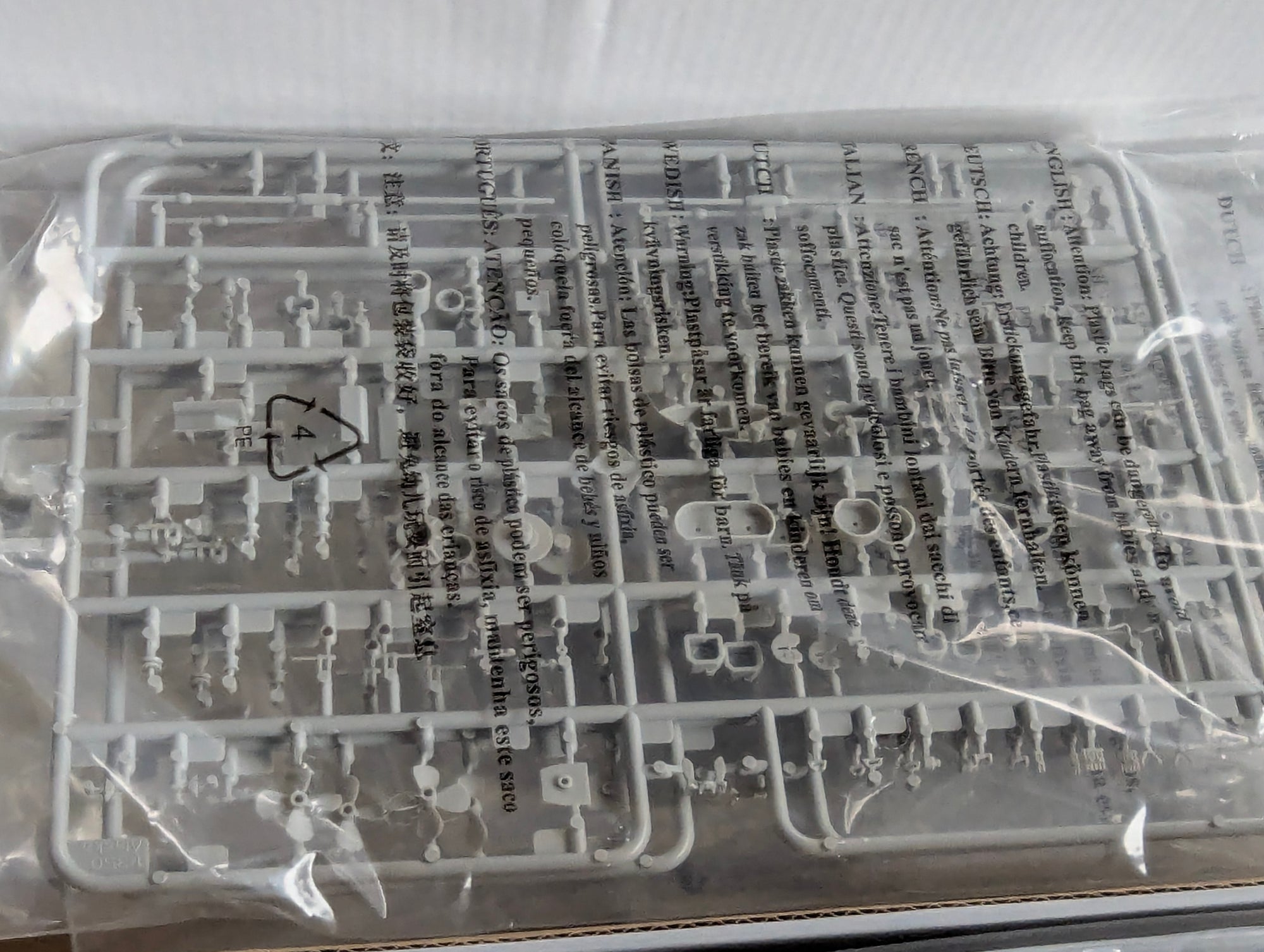 Schiff Modell Bausatz 1:350 Hobby Boss 86513 USS Alaska CB-1 mit OVP